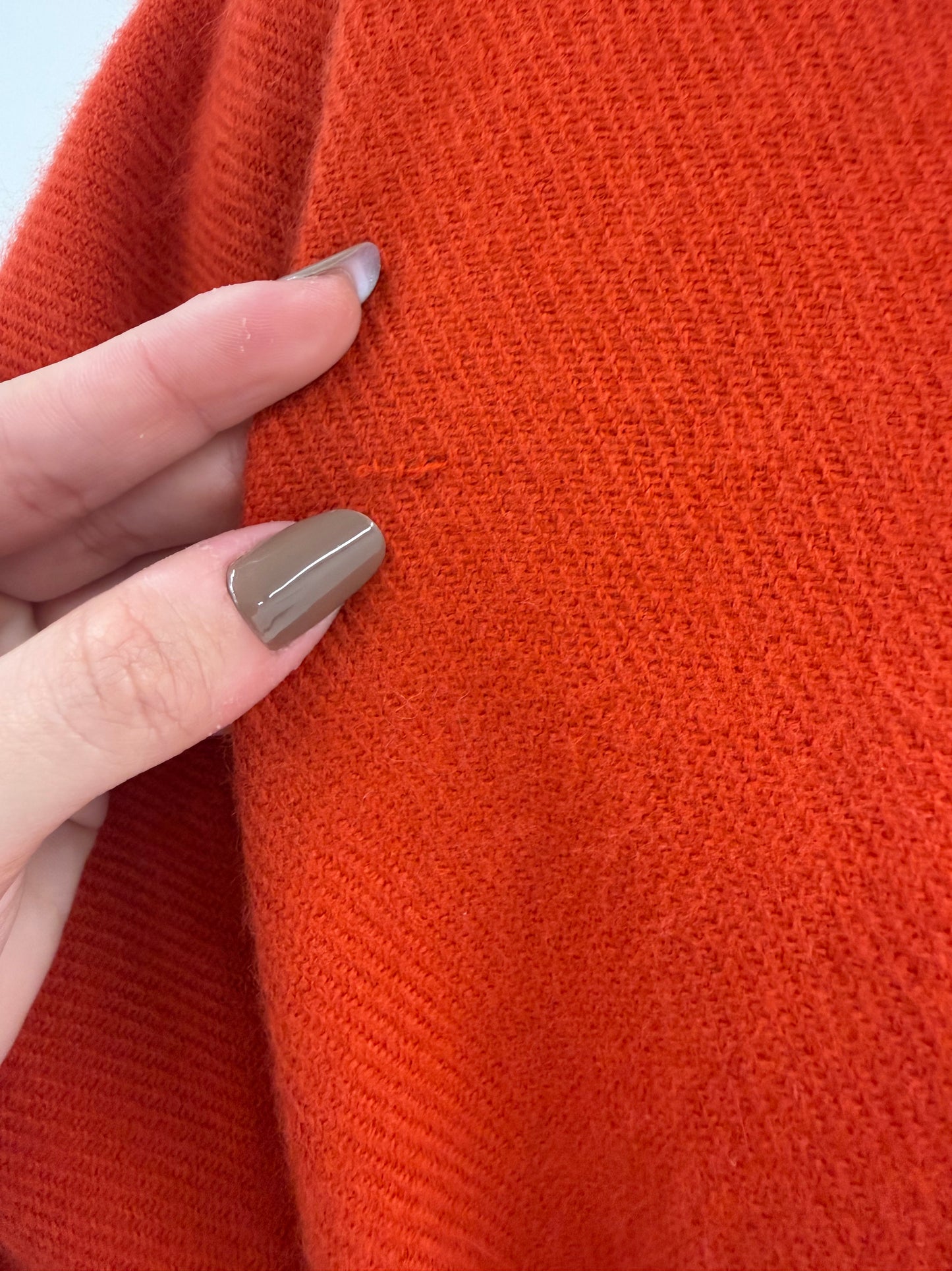 Capa oranj din lana extrafina