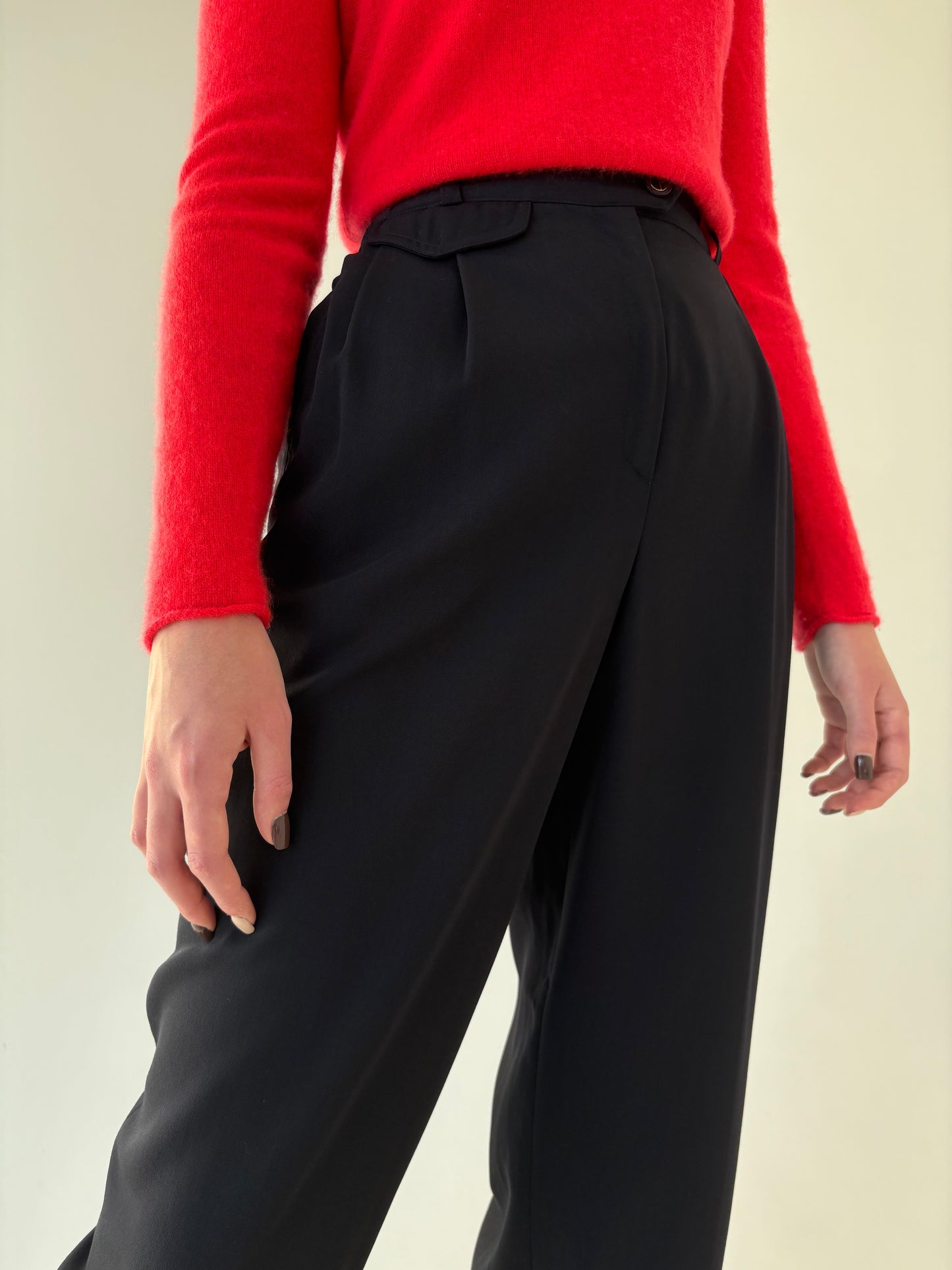 Pantaloni de brand super premium cu talie ultra înaltă și pense din lana extrafina