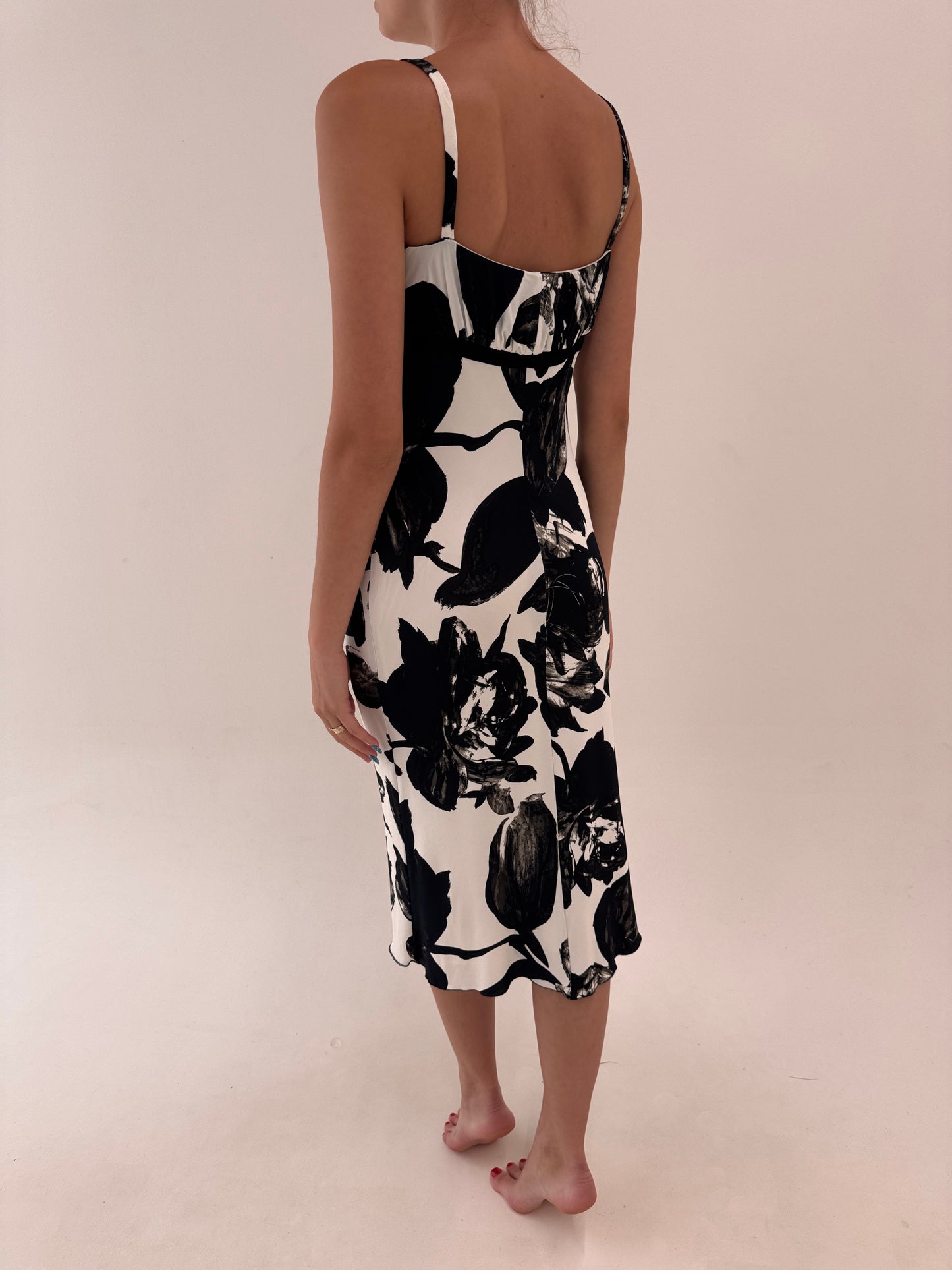 Rochie Iceberg luxury de la zi la seară spre maxi, în croi ultra flatant cu print spectaculos