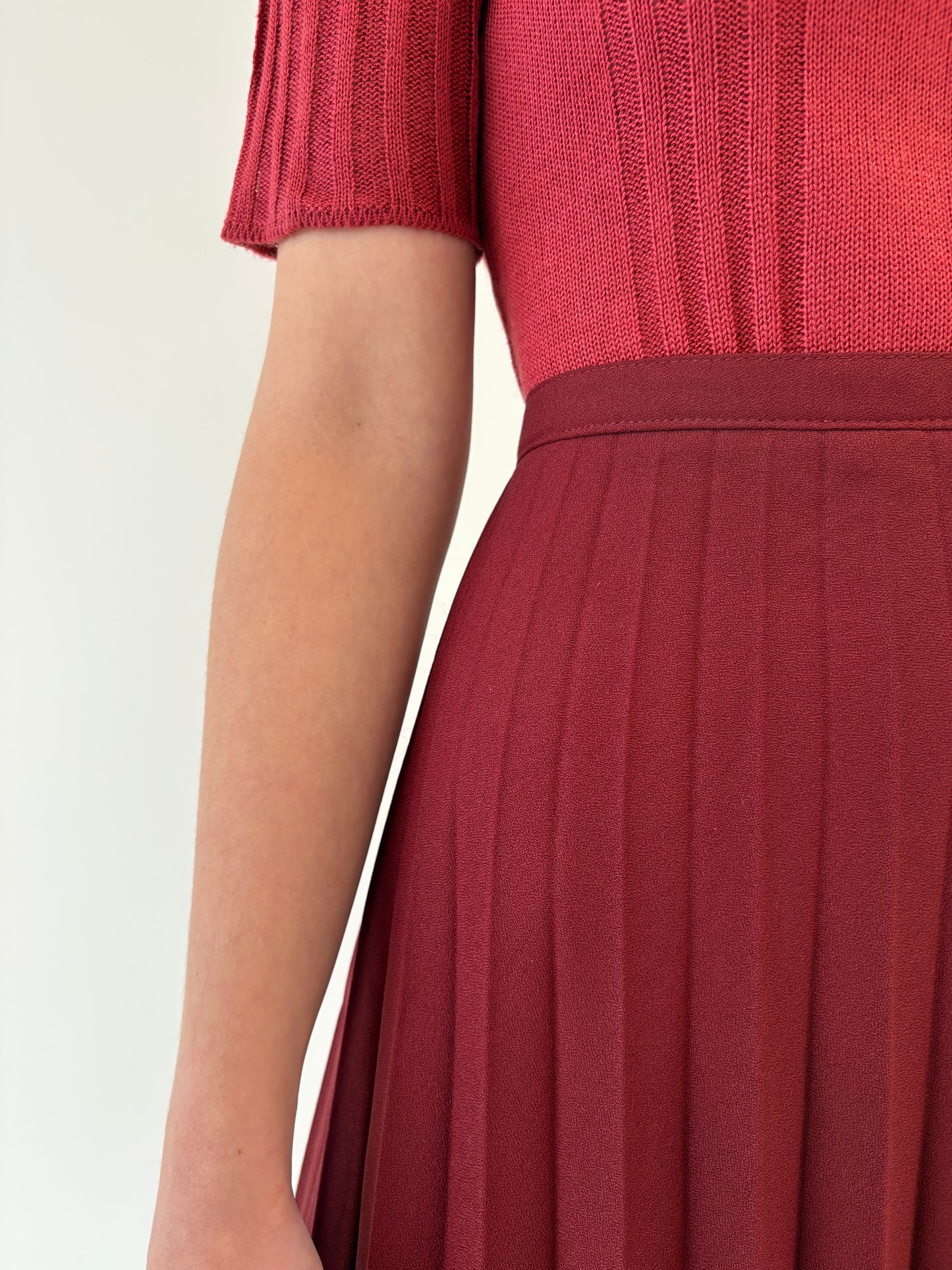 Fustă vintage plisată Marsala red cu talie ultra înaltă din stofita