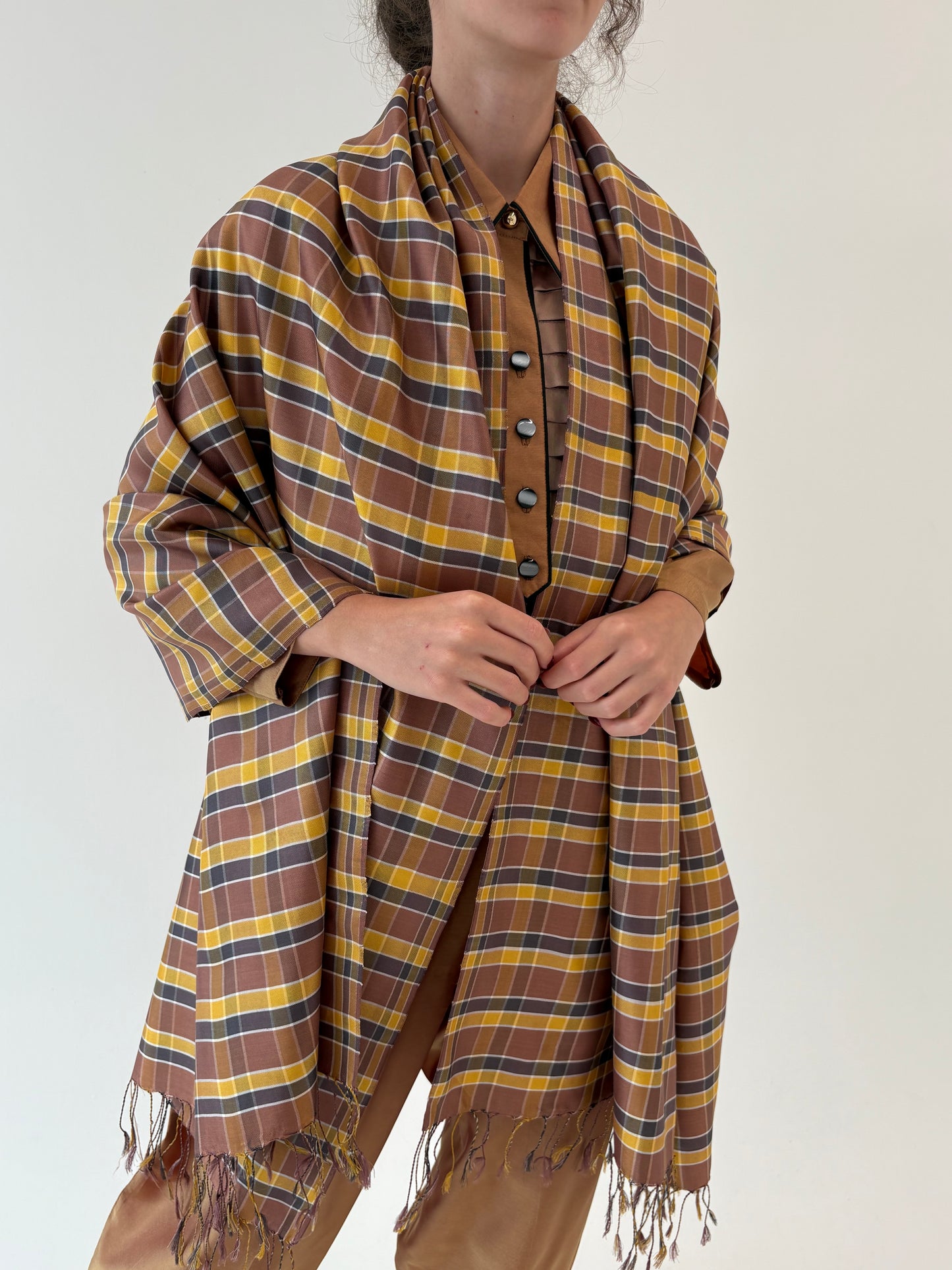 Eșarfă XXL din țesătură de mătase naturală hand made în carouri