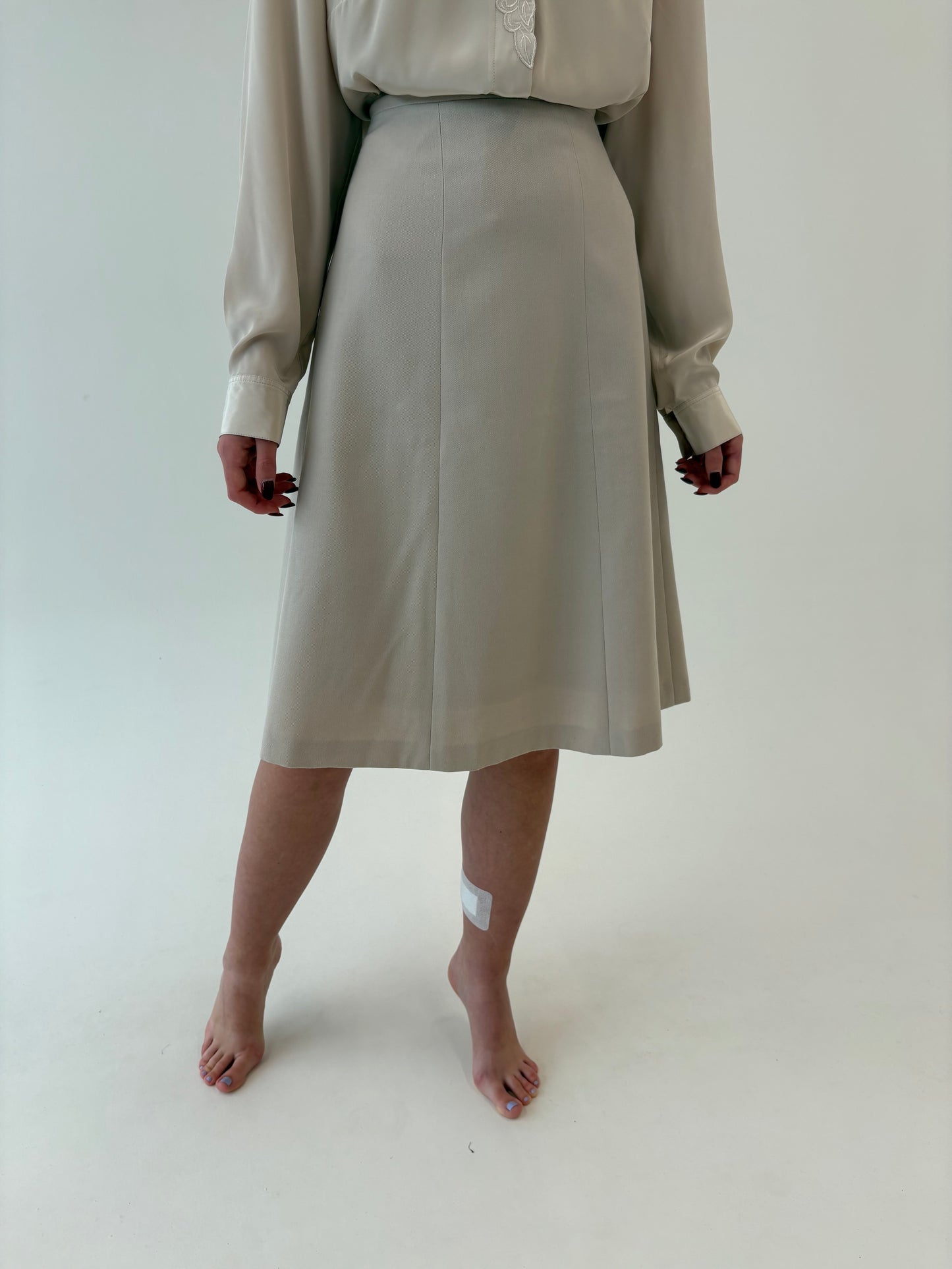 Fustă cu talie ultra înaltă marcată off white din stofă de lana extrafina