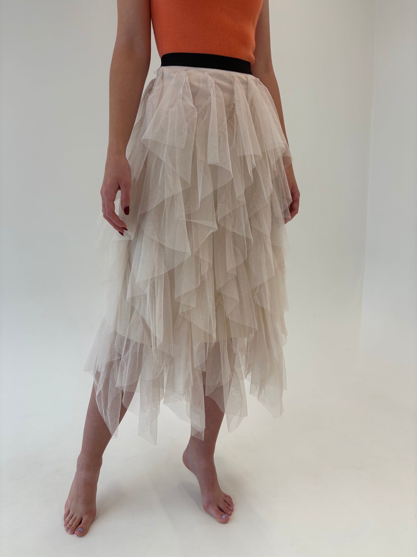 Fustă din tulle moale light nude cu talie ultra înaltă marcată elastică