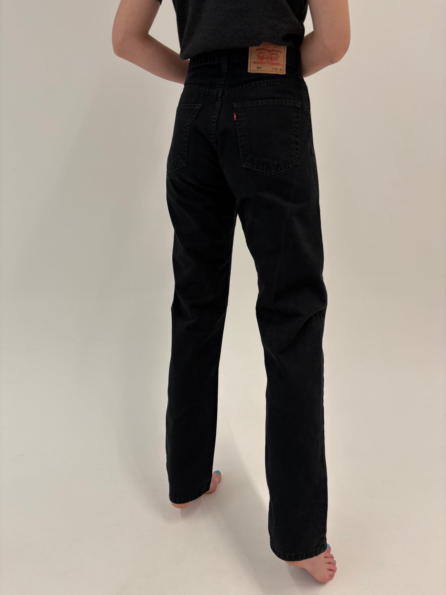Jeans Levi’s tall modei 521 straight leg black wash