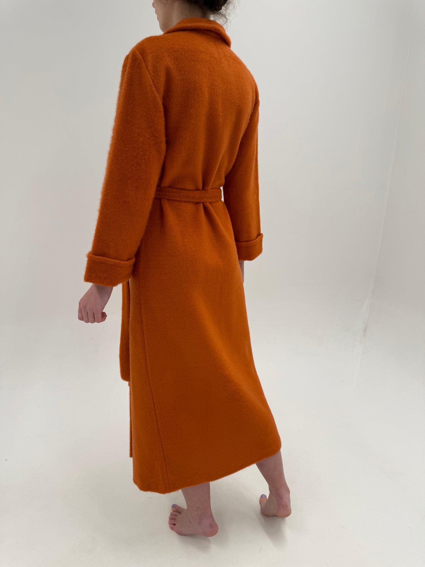 Halat high end italian din lana extrafina cu broderie