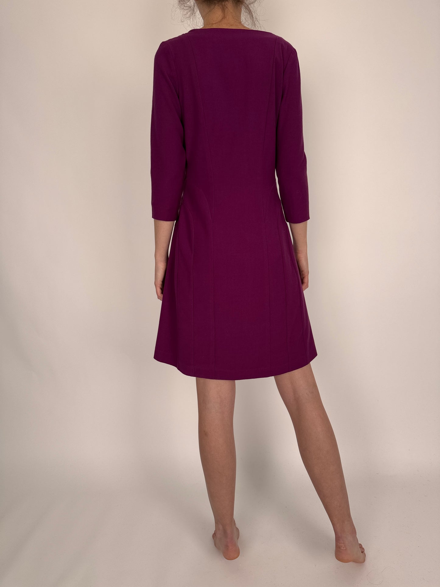 Rochie în croi minimalist dark magenta din stofă strech de lana