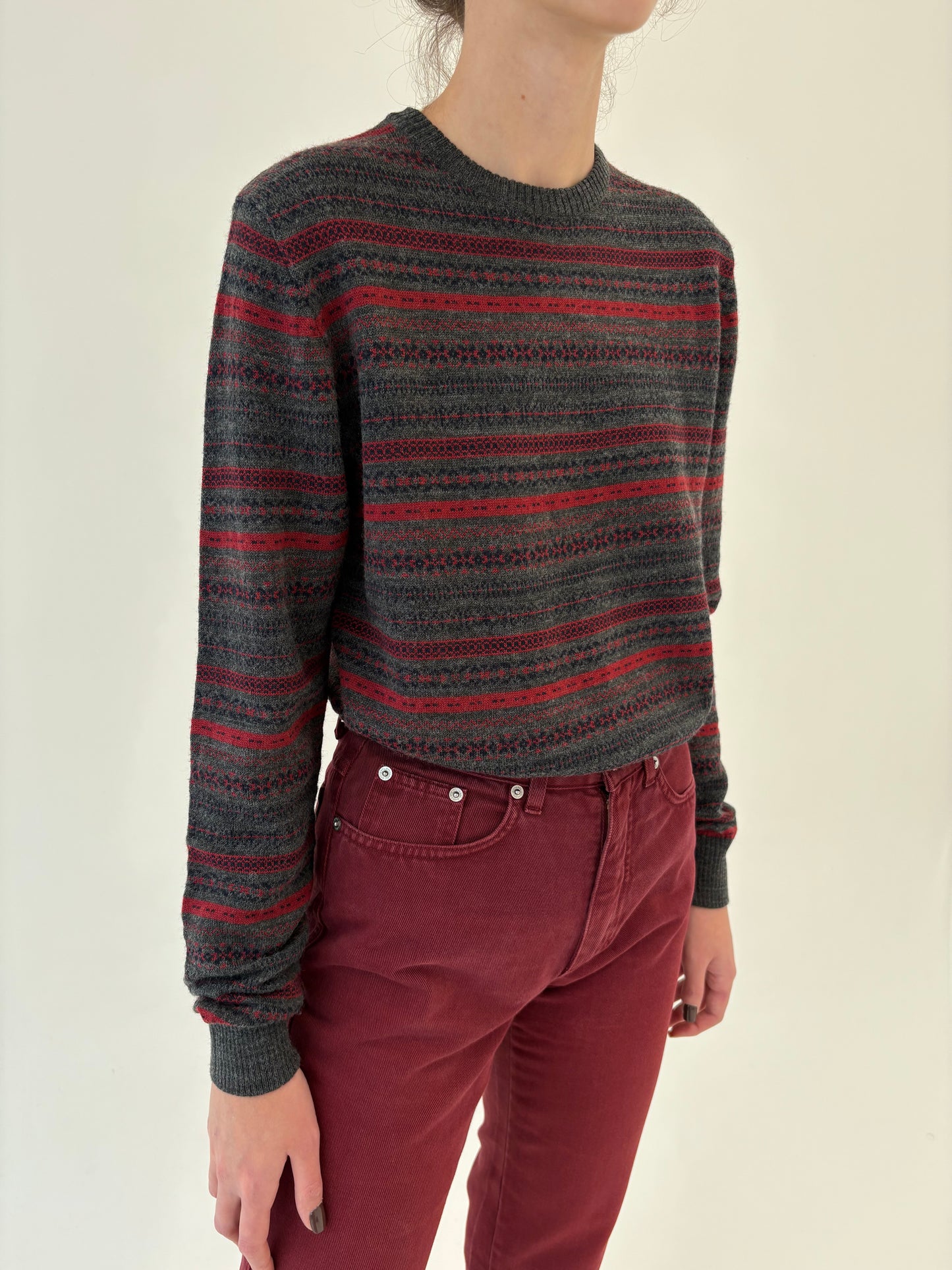 Pulover gros din lana fina cu print burgundy