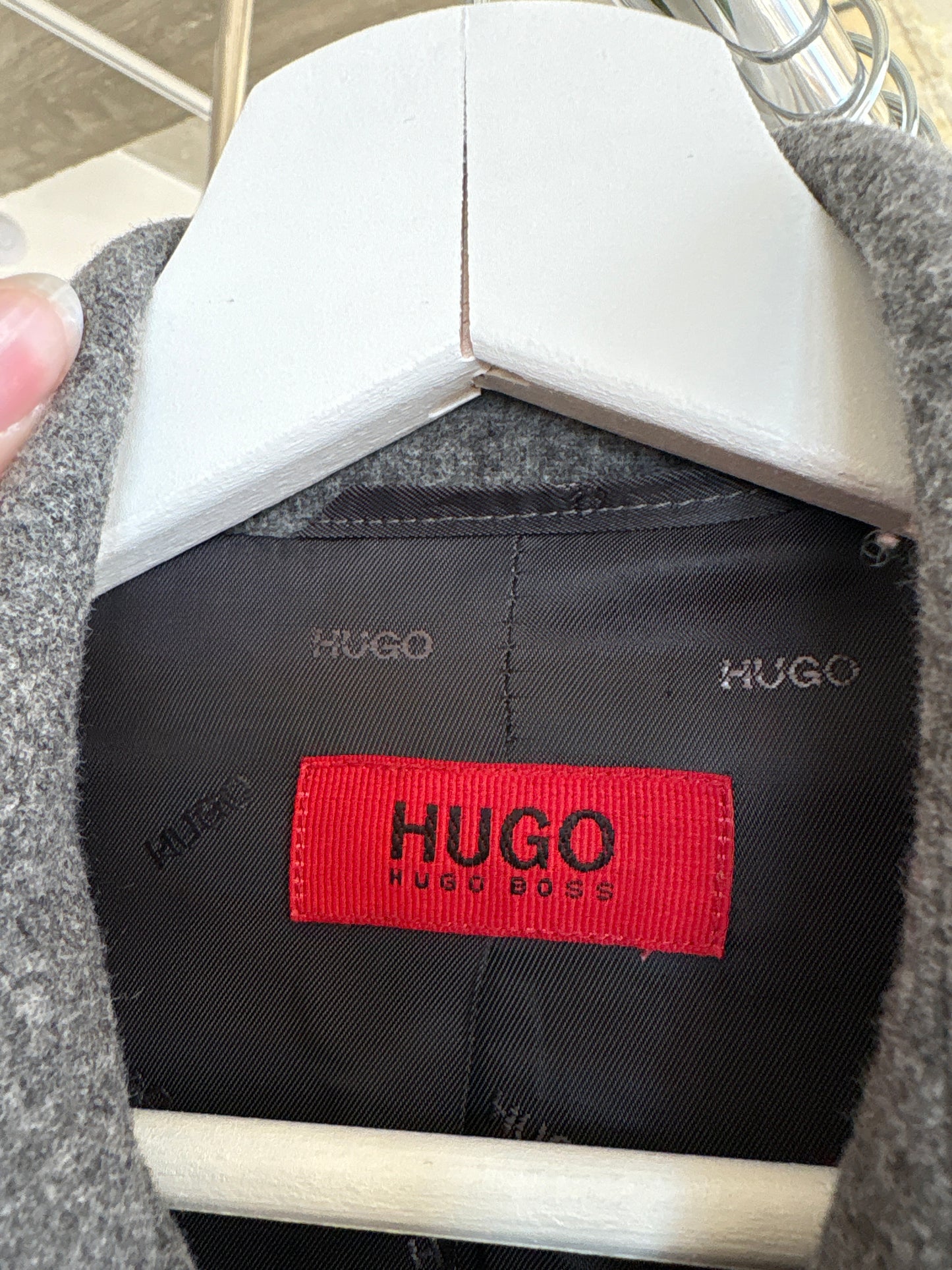 Jacheta Hugo Boss în croi super actual din lana plină extrafina confort