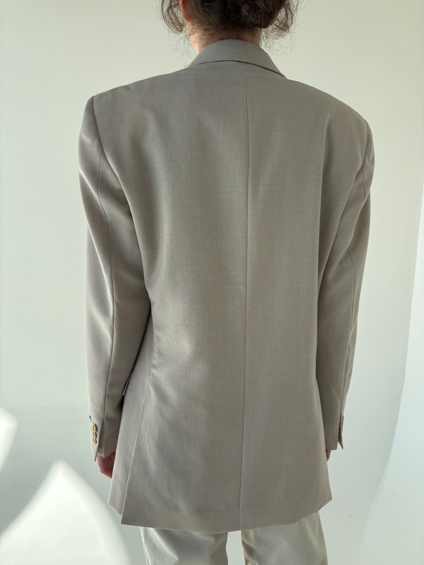 Sacou luxury italian light nude nou din lana pura virgină certificată extrafina