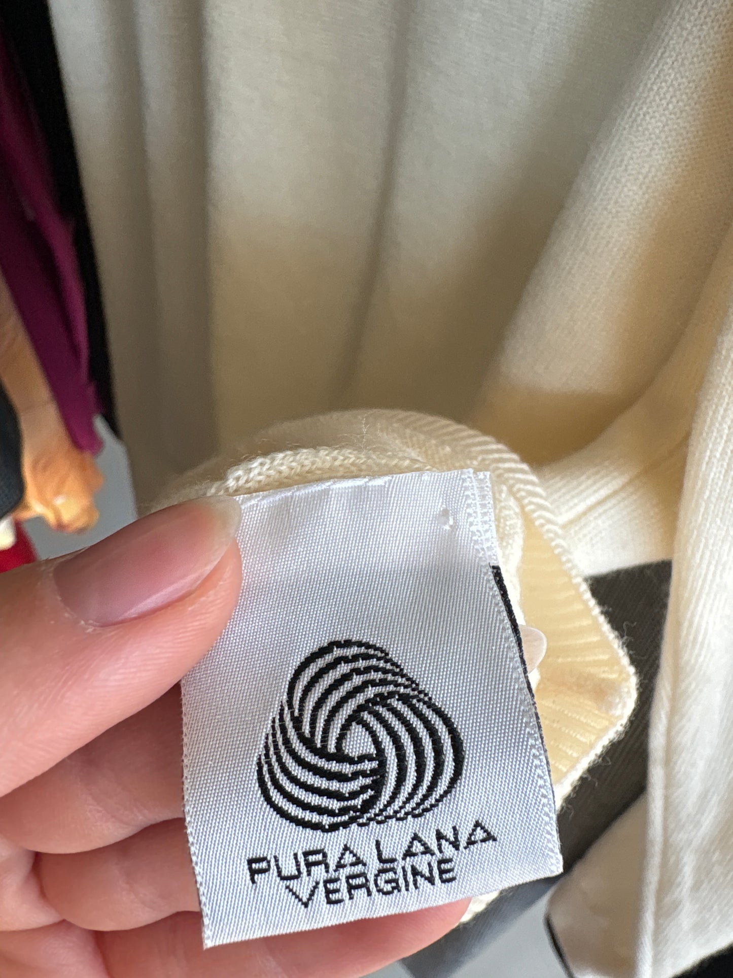 Maleta high end italiană din lana merino extrafina certificată de gramaj mare