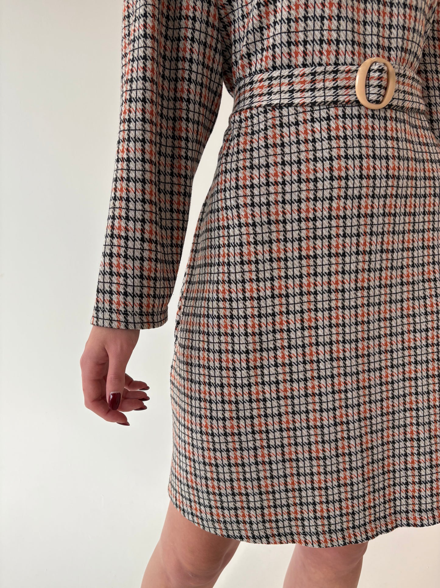 Rochie vintage în carouri cu talie marcată reglabilă