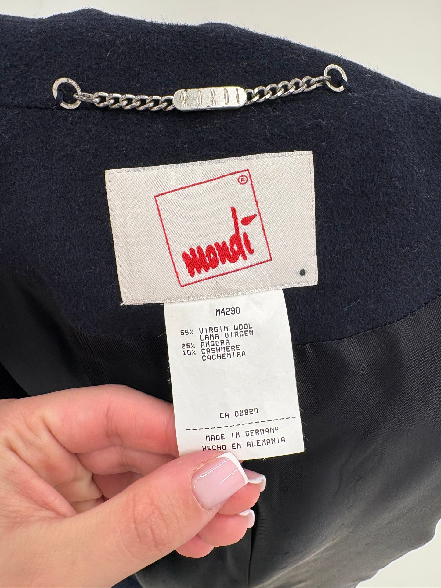 Palton luxury vintage Mondi by Escada din cașmir, Angora și lana