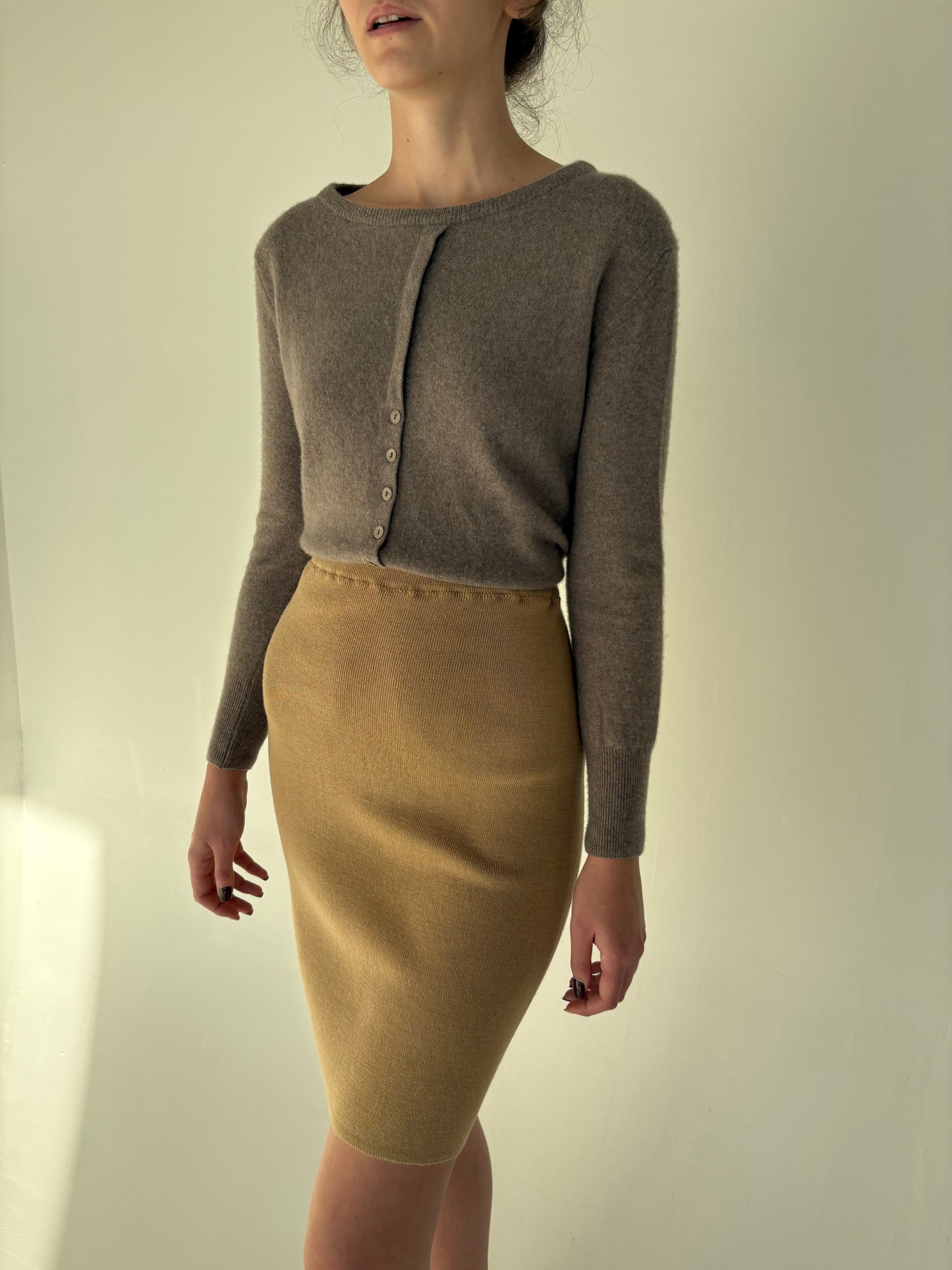 Fustă camel din tricot de lana merino extrafina de gramaj mare
