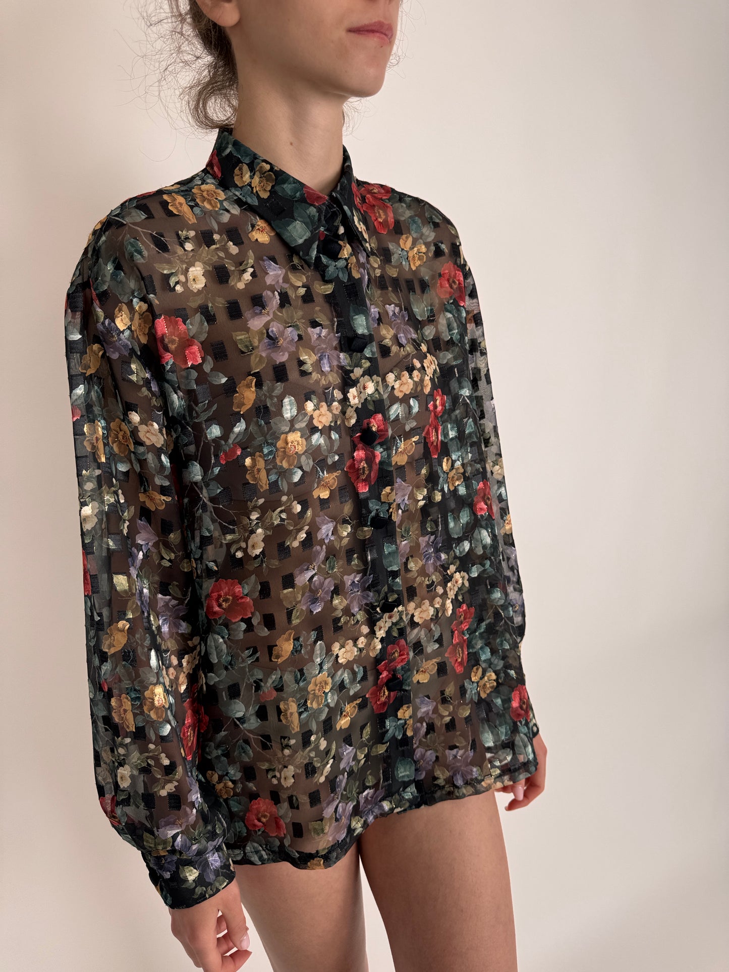 Cămașa cu print floral superb și print texturat