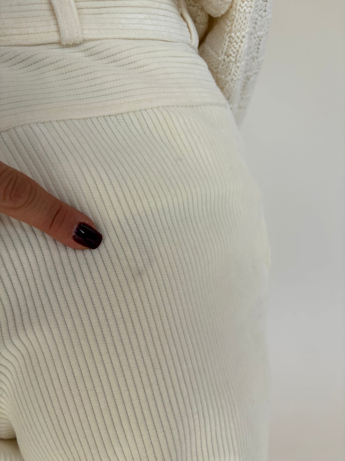 Pantaloni vintage petite butter white din corduroy cu talie ultra înaltă mom fit
