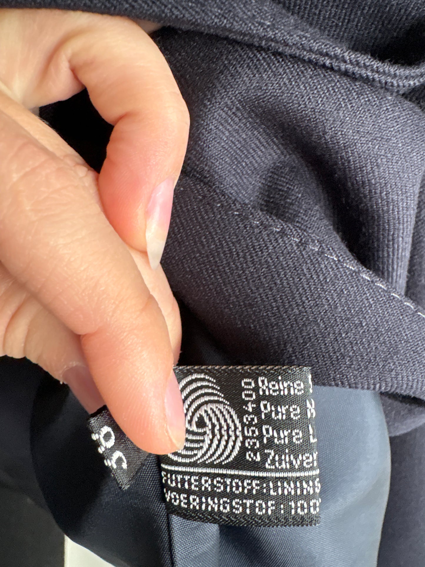 Palton din lana worsted certificata în croi lung cu închidere dublă