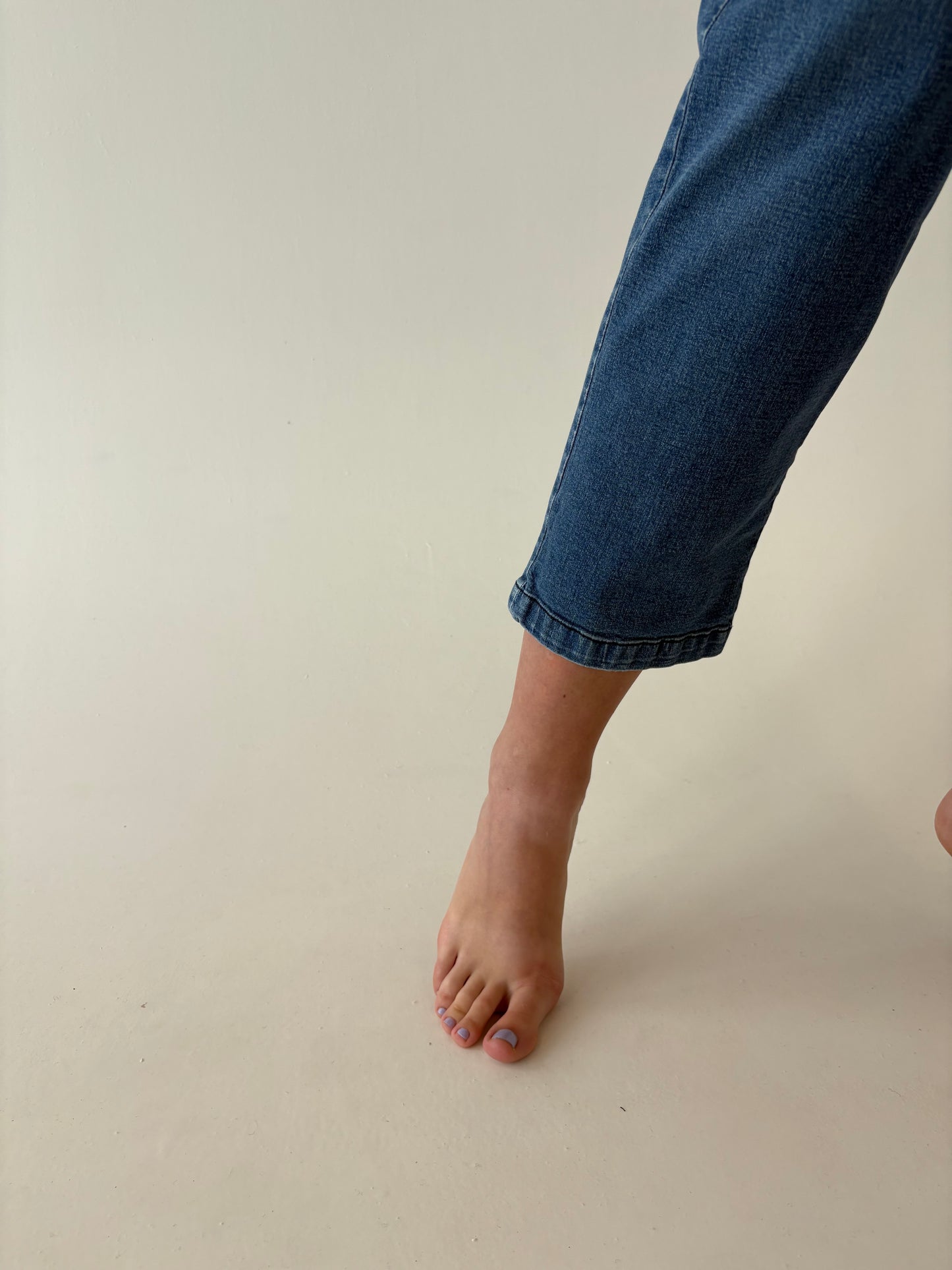 Jeans vintage ultra confort modelator classic wash cu talie mai generoasă
