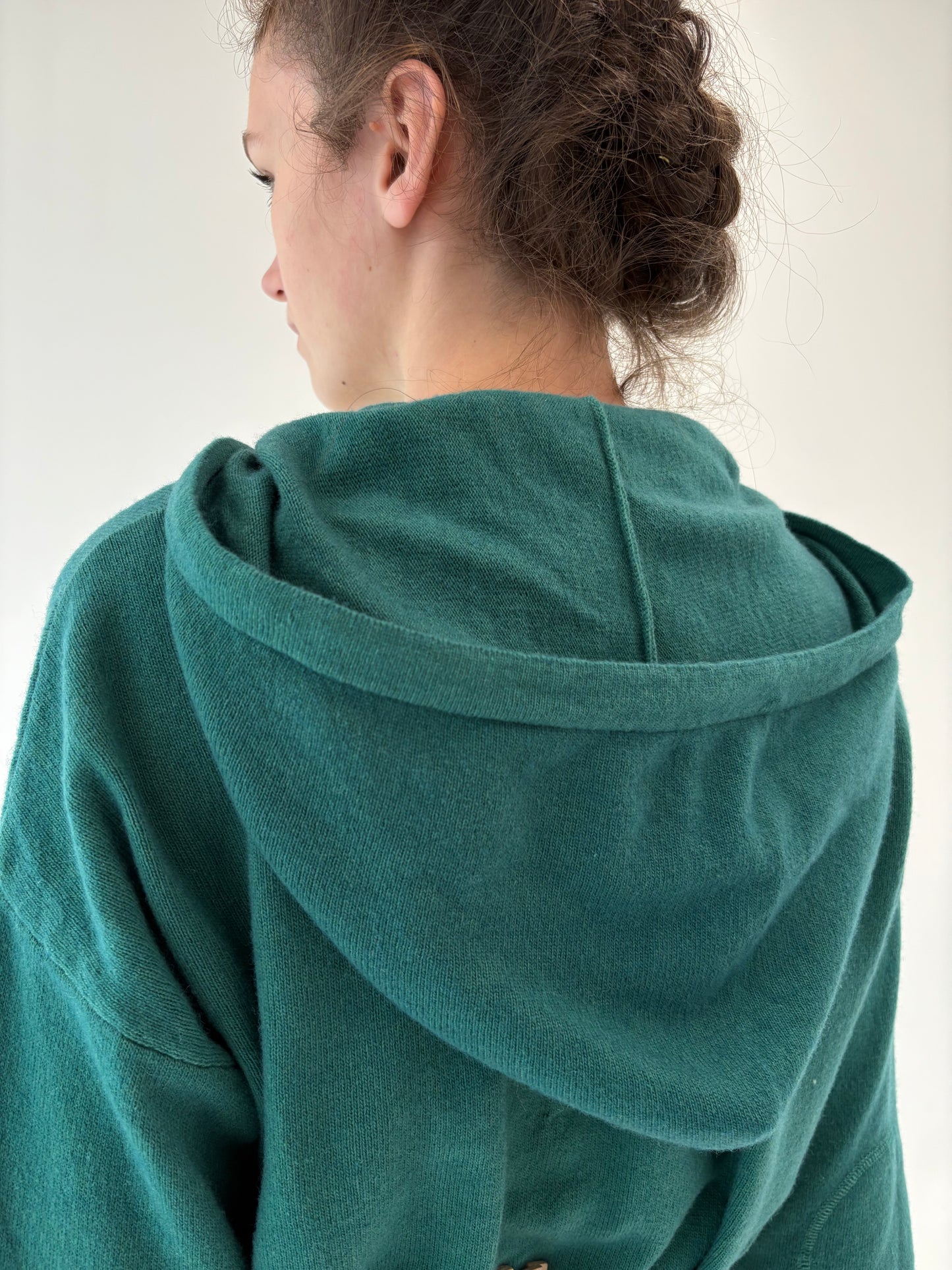 Hanorac pine green din lana extrafina de gramaj mare