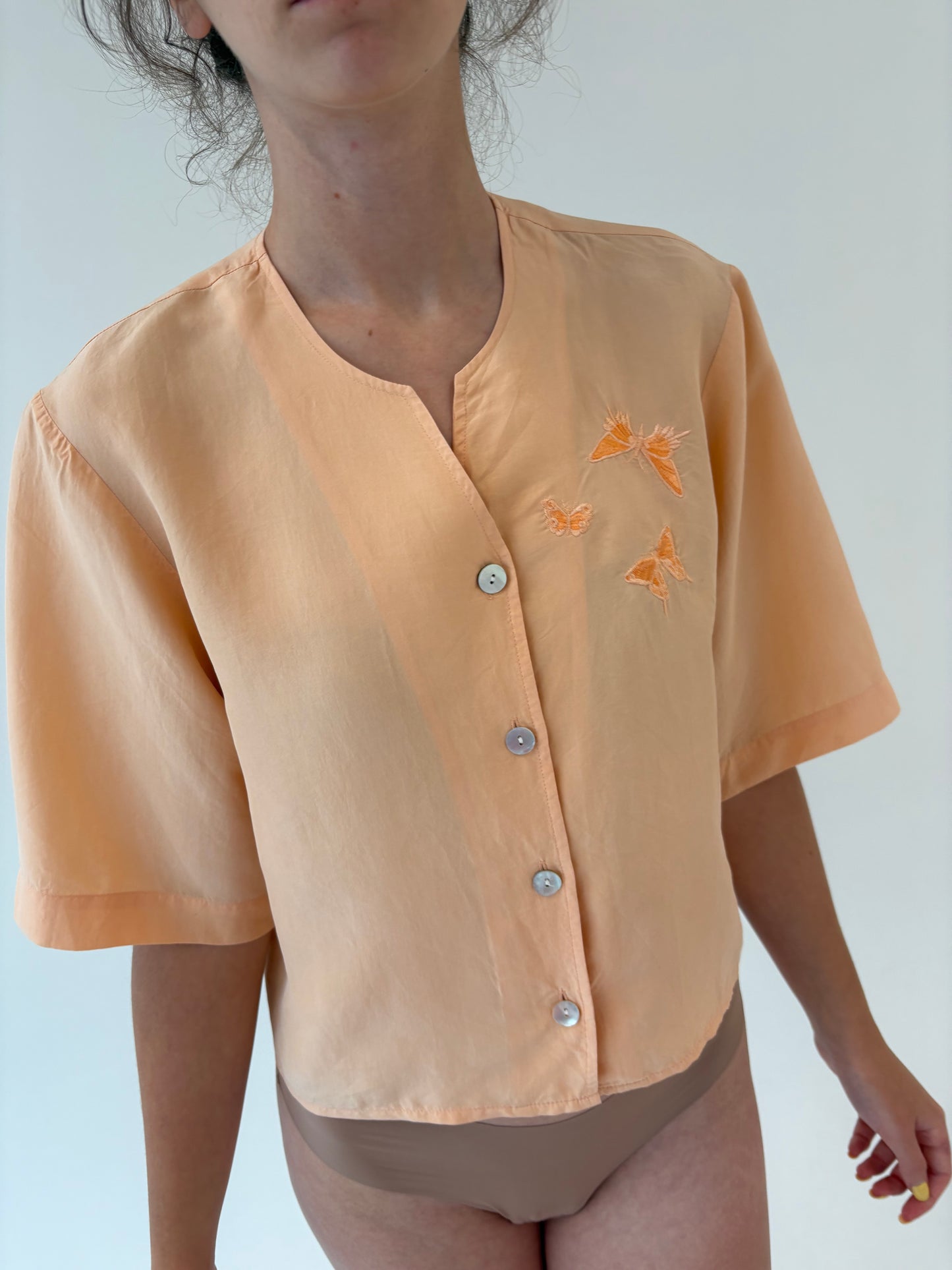 Cămașa din mătase naturală salmon orange cu broderie