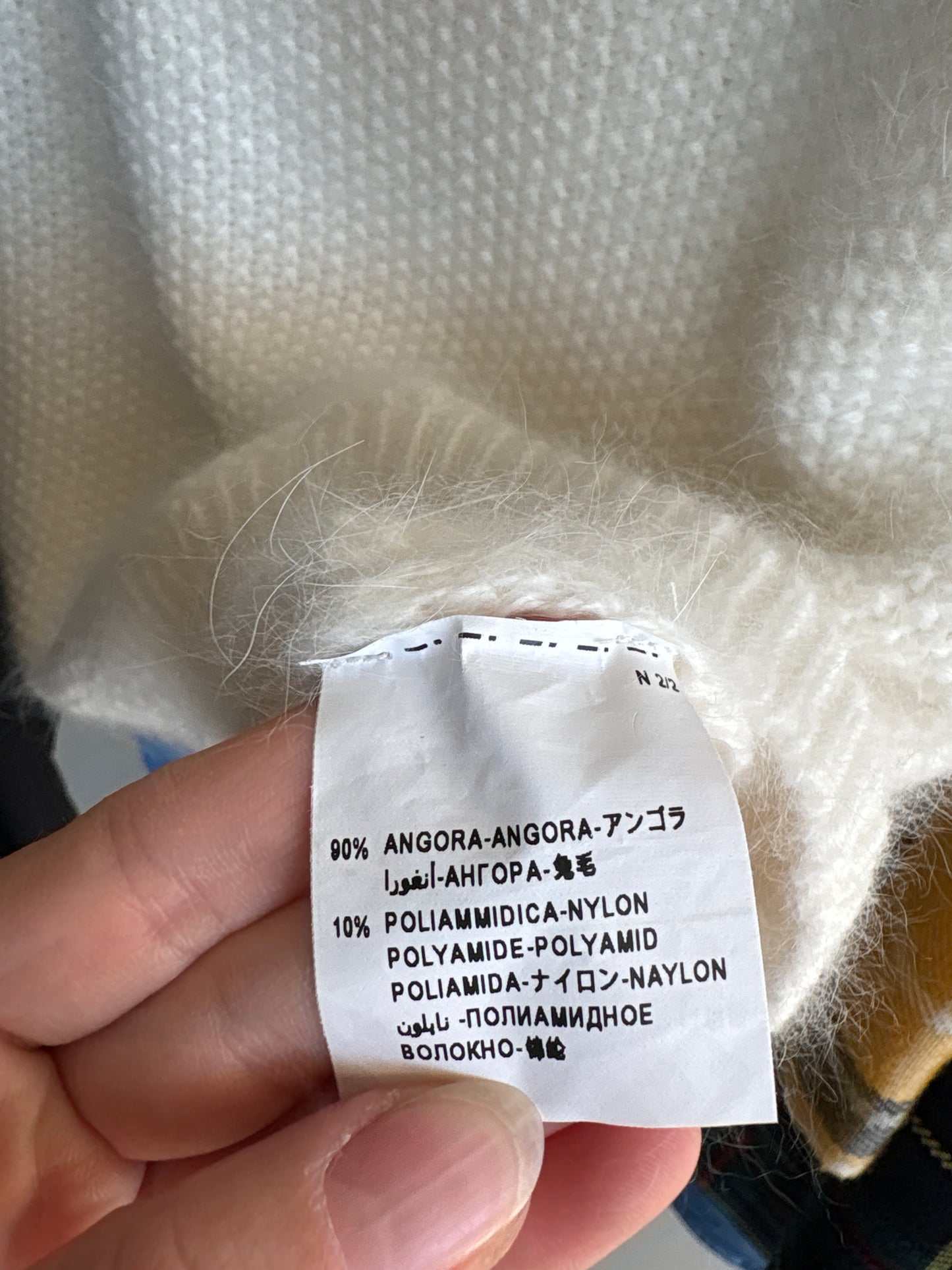 Top alb extra pufos luxury din Angora