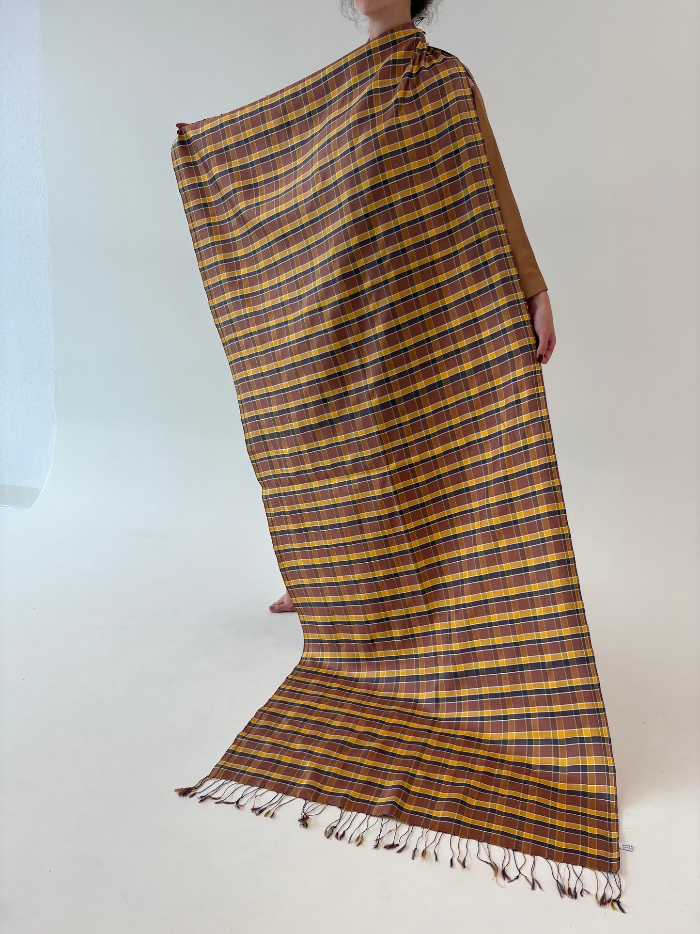 Eșarfă XXL din țesătură de mătase naturală hand made în carouri