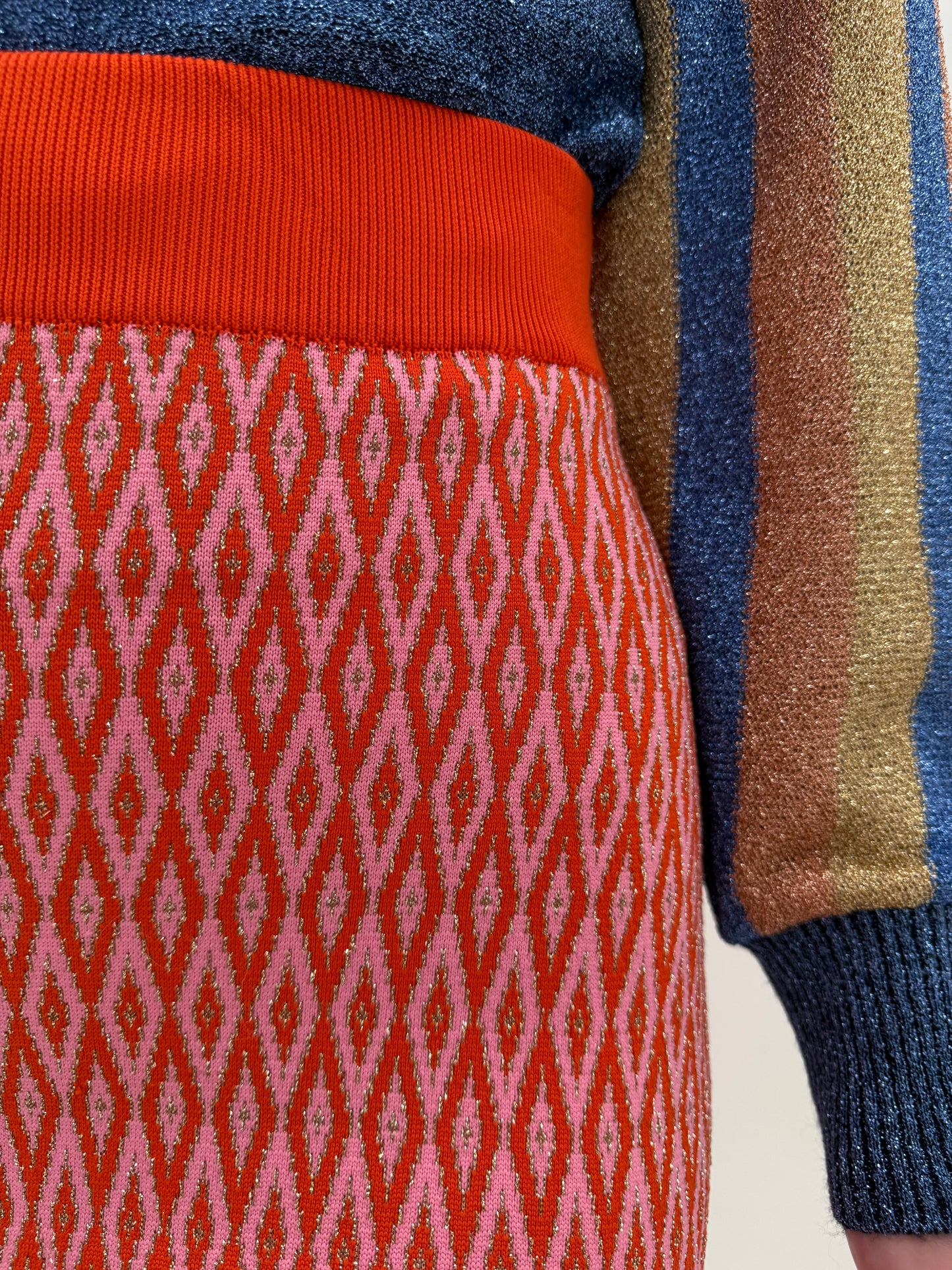 Fustă în culori tari din tricot în croi mermaid cu inserții extrafine de lurex