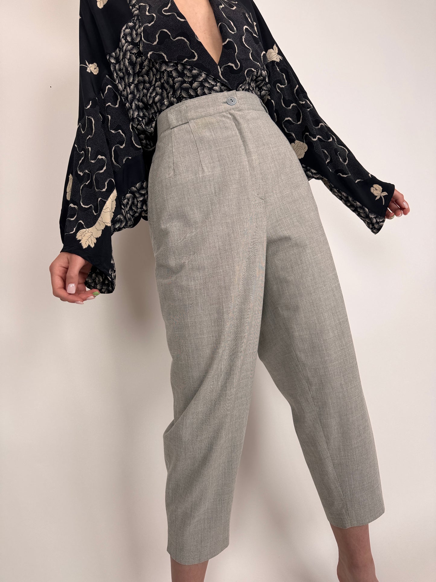 Pantaloni petite țigaretă cu talie ultra înaltă din pânză light gray