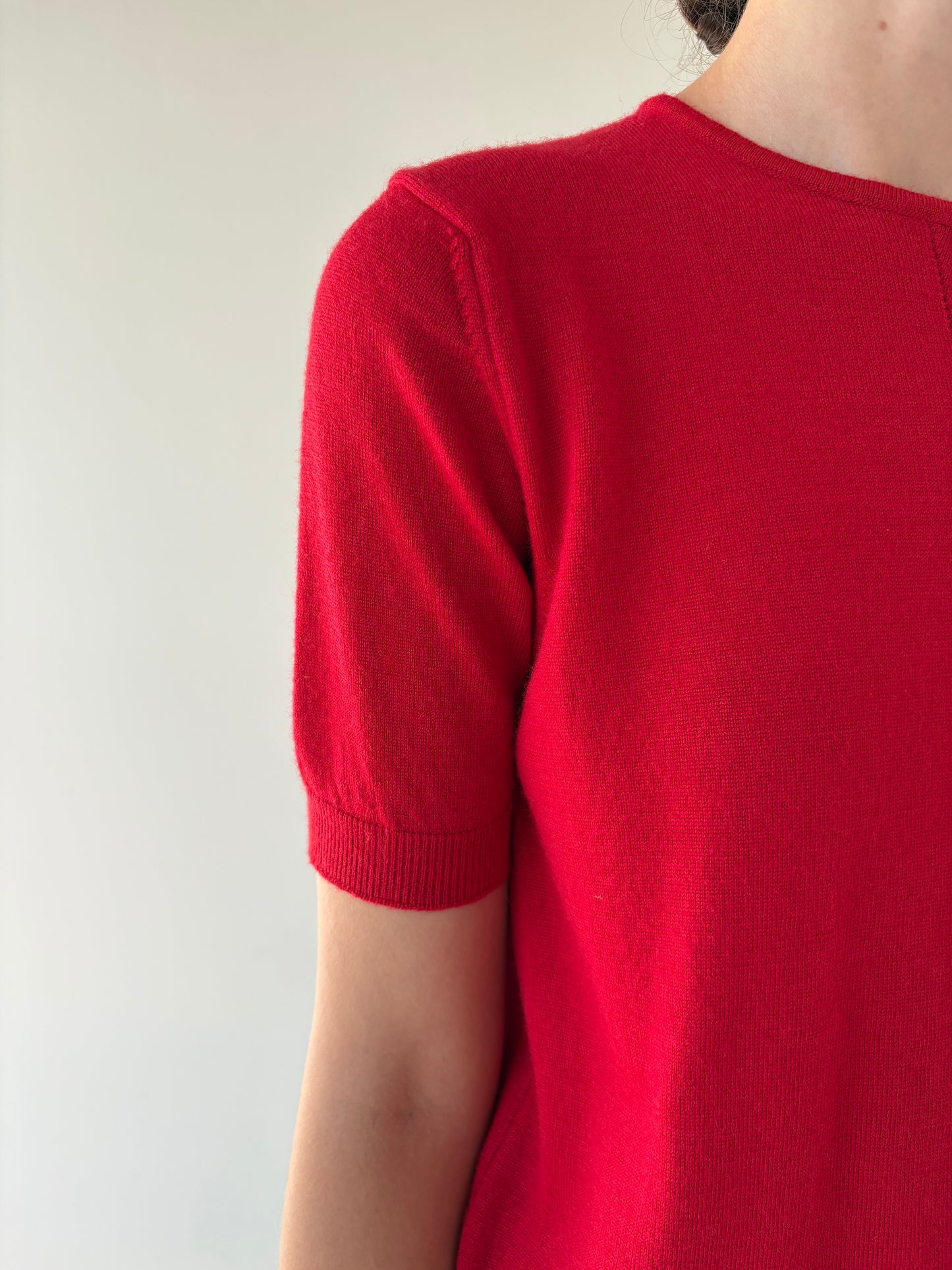 Top cherry red din lana merino extrafina