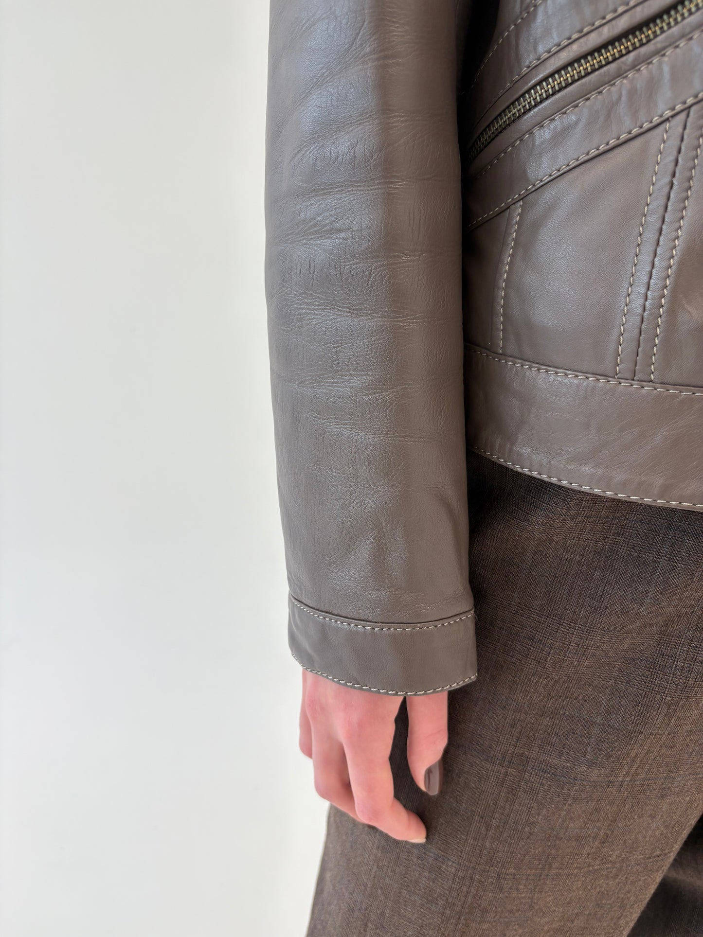 Geacă biker light taupe brown din piele naturală mănușă de excepție