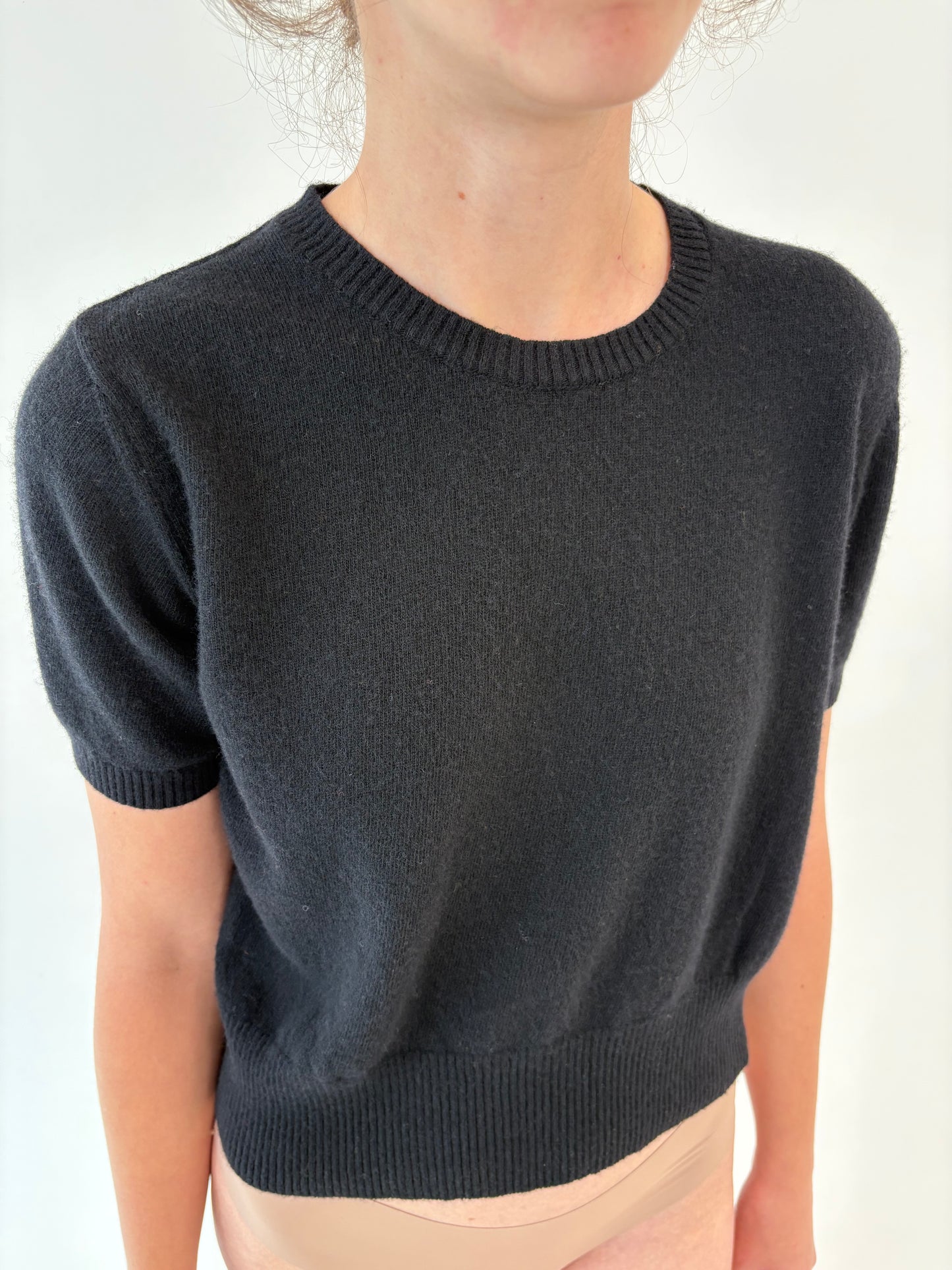 Top negru italian din mix de lana meirno extrafina