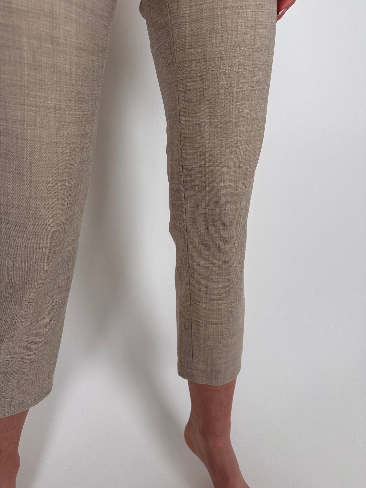 Pantaloni petite de brand luxury italian linen nude din stofita de lana