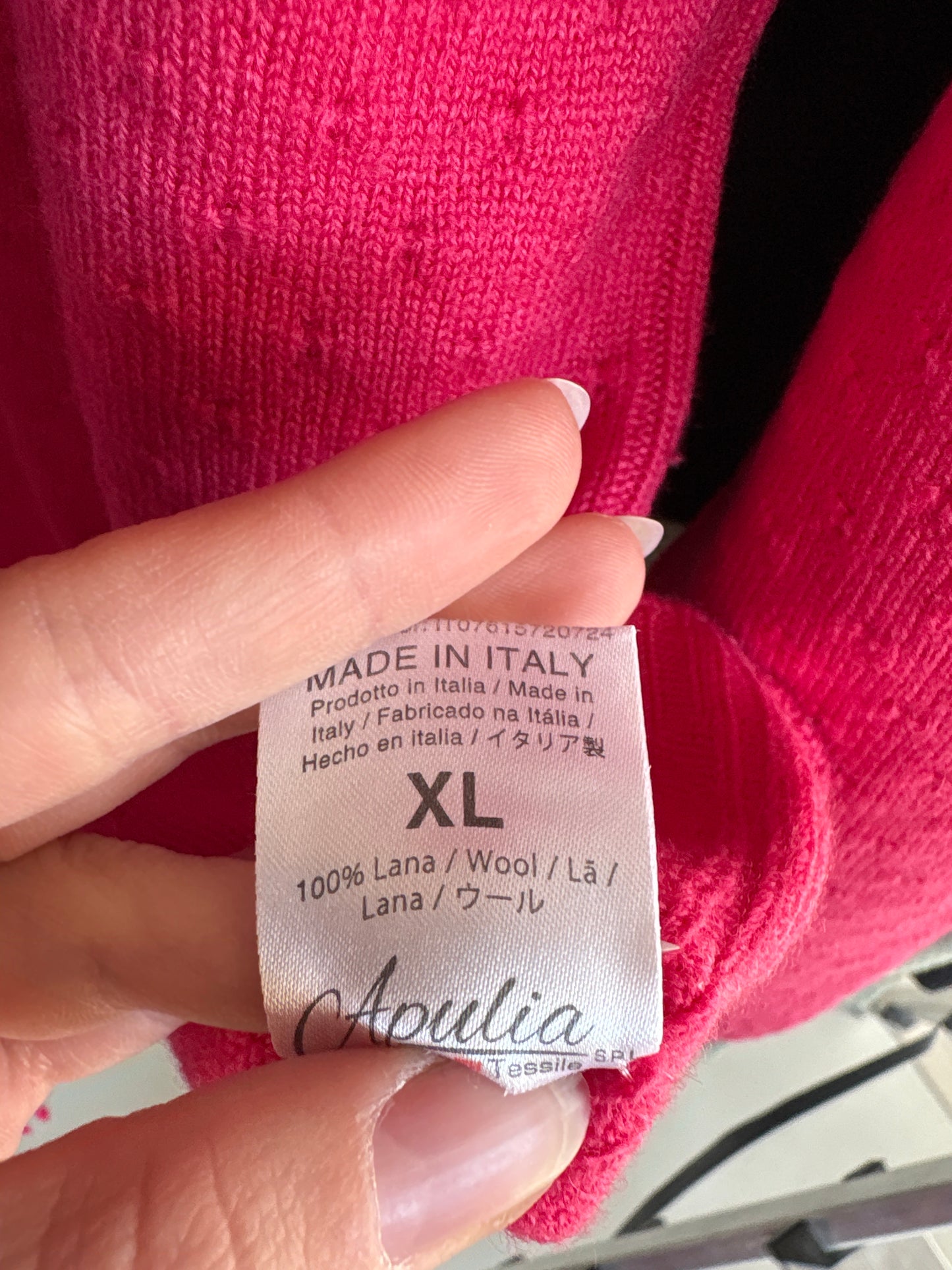 Maleta italiană fucsia texturată din lana merino extrafina de gramaj mare