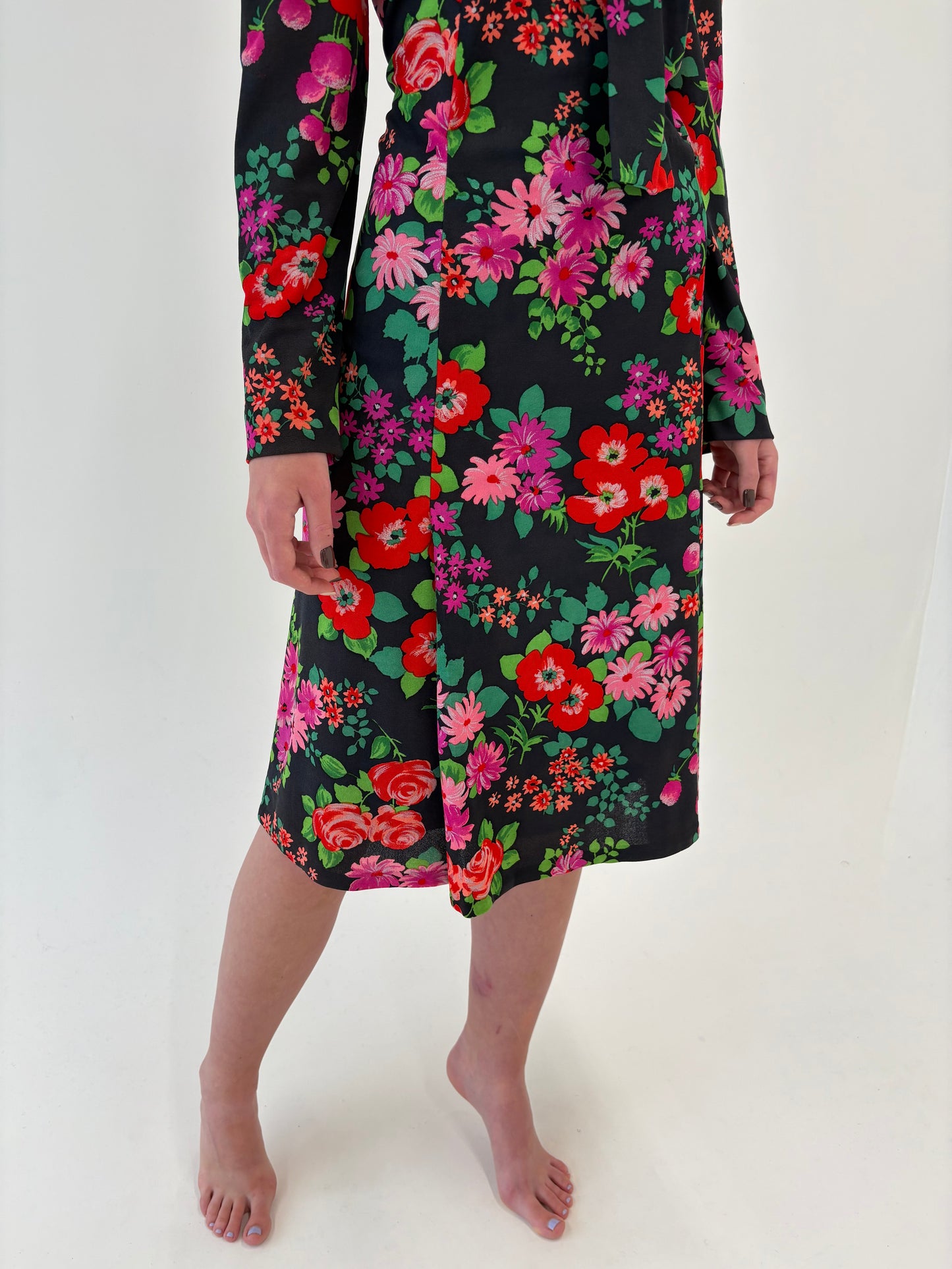 Rochie vintage cu print floral în culori tari din Georgette ușor strech