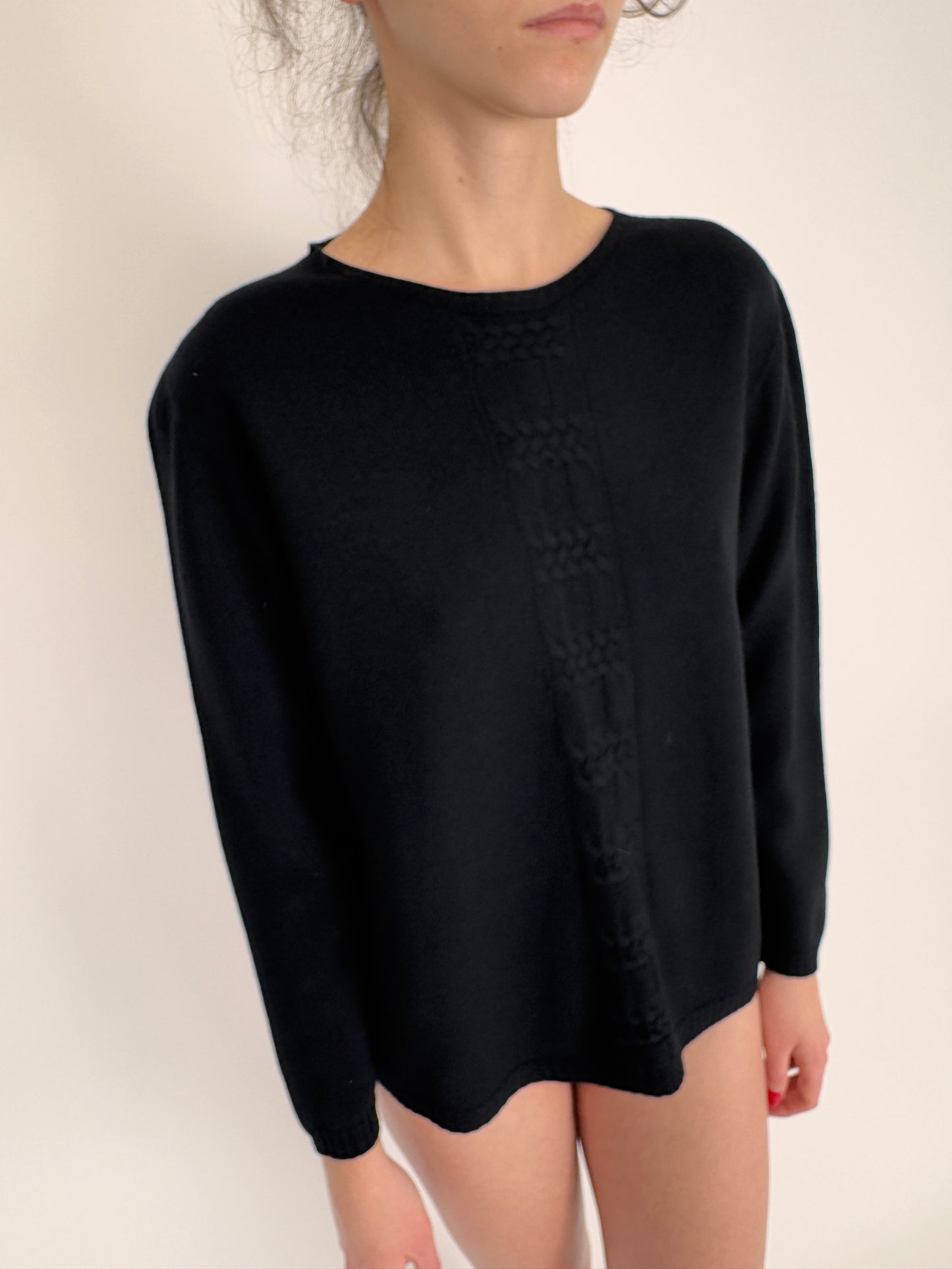 Pulover negru italian din lana extrafina de gramaj mare