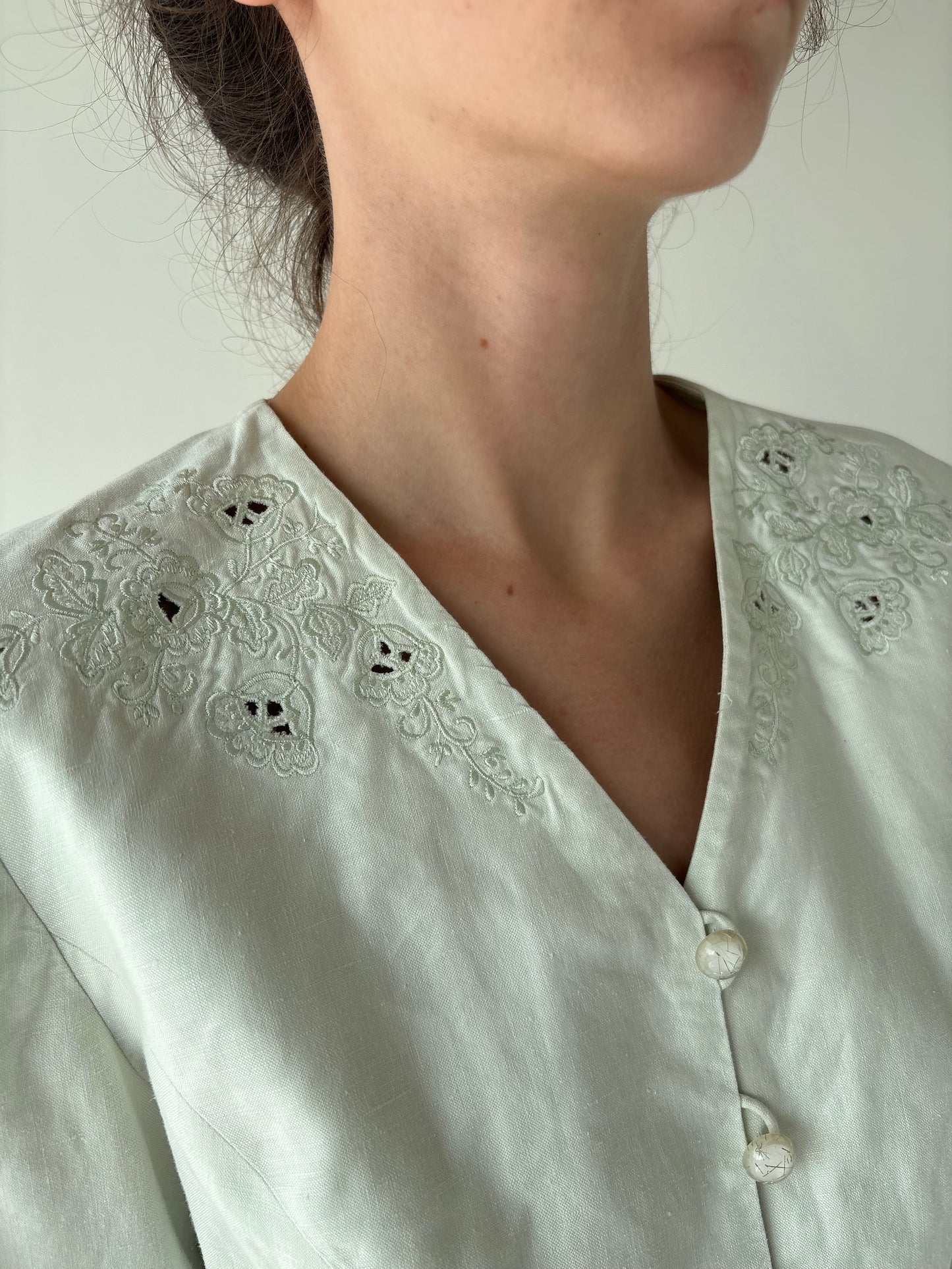Set vintage luxury din pânză pistachio green cu broderie excepțională
