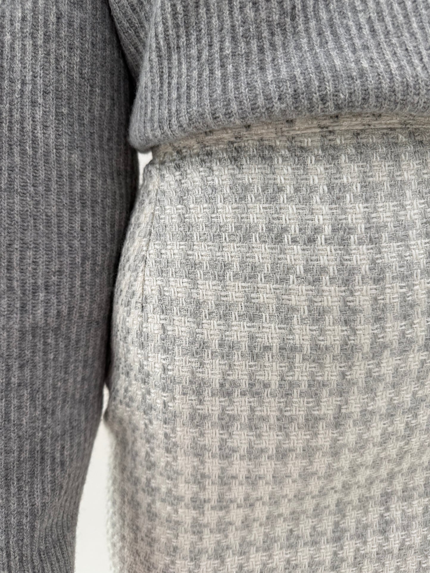 Fustă mini din tweed excepțional în stil Chanel cu talie ultra înaltă