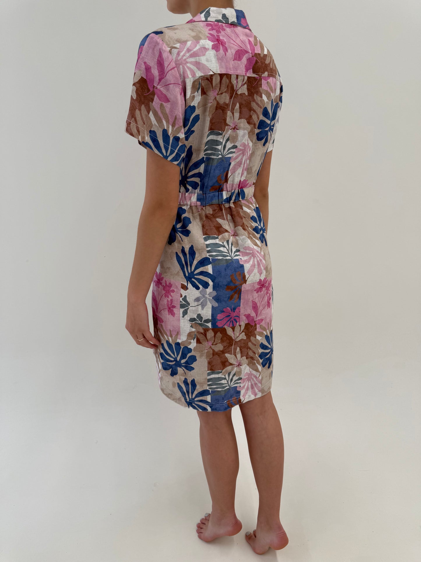 Rochie tip cămașă din pânză de in cu print floral și talie ultra înaltă reglabilă