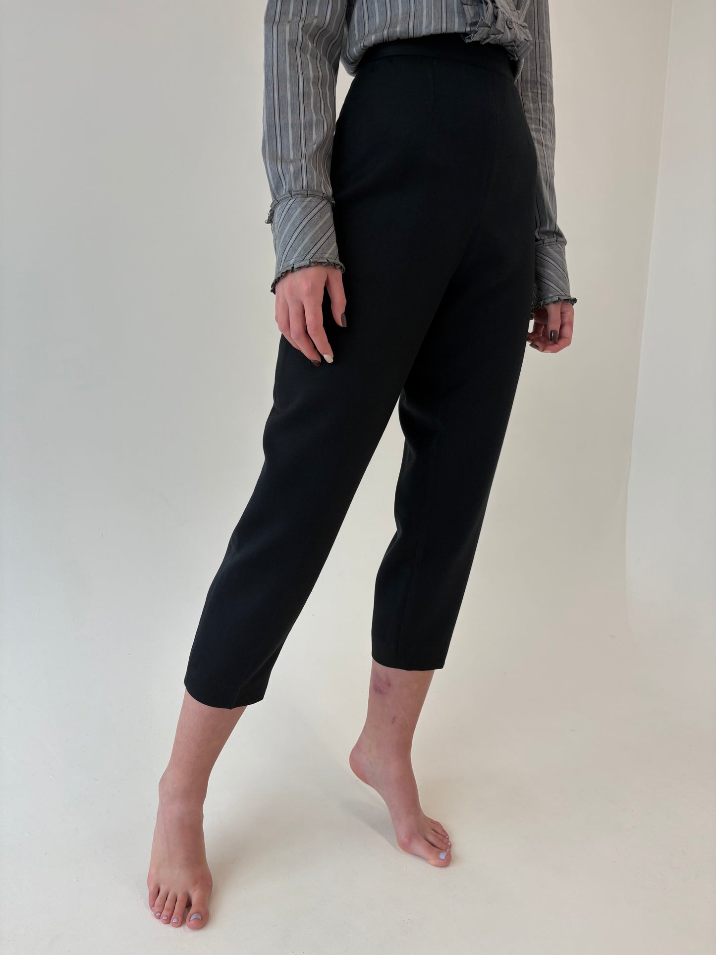 Pantaloni negri țigaretă din mix de lana extrafina cu talie ultra înaltă