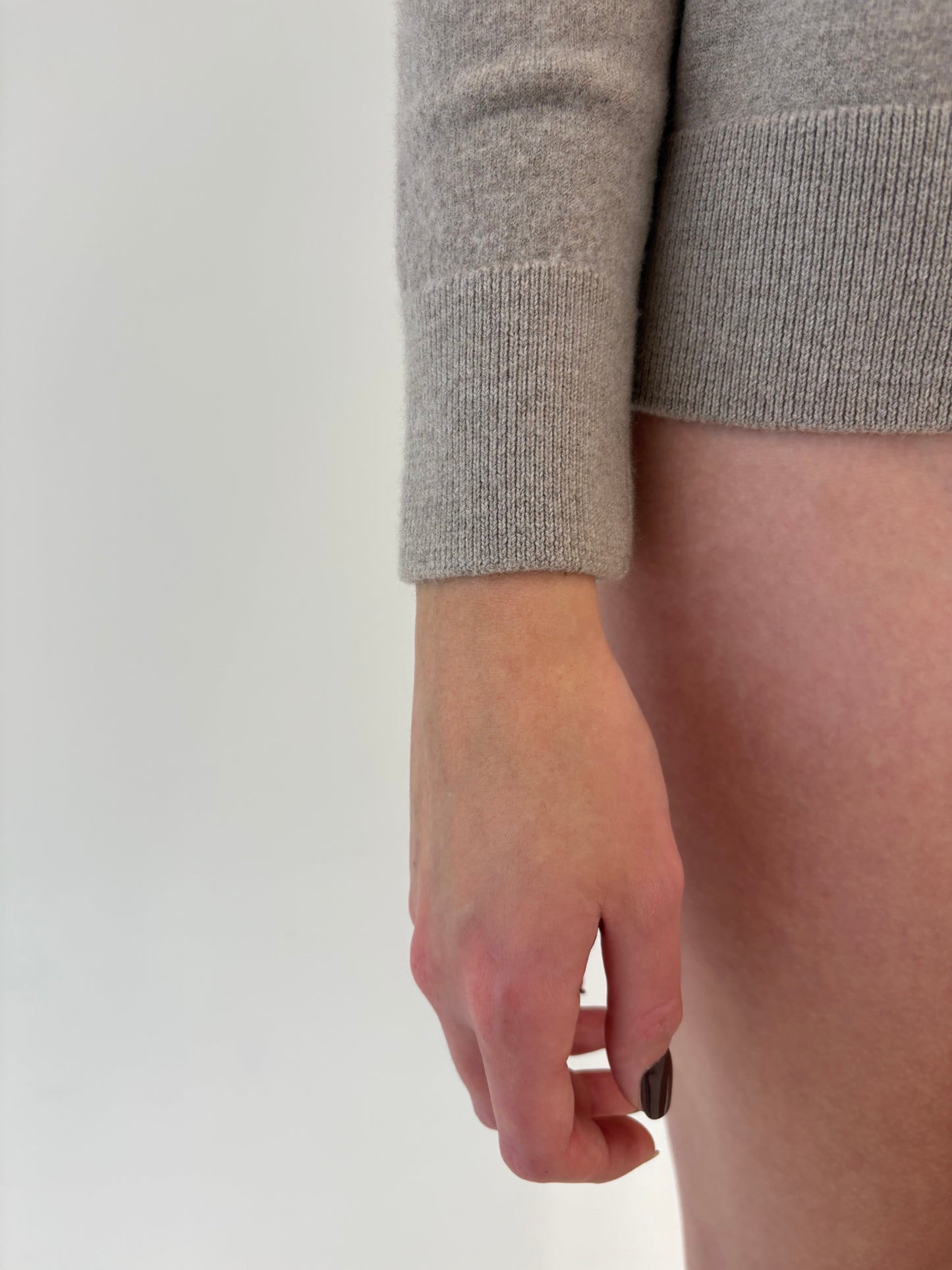 Pulover light nude din lana merino extrafina de gramaj mare
