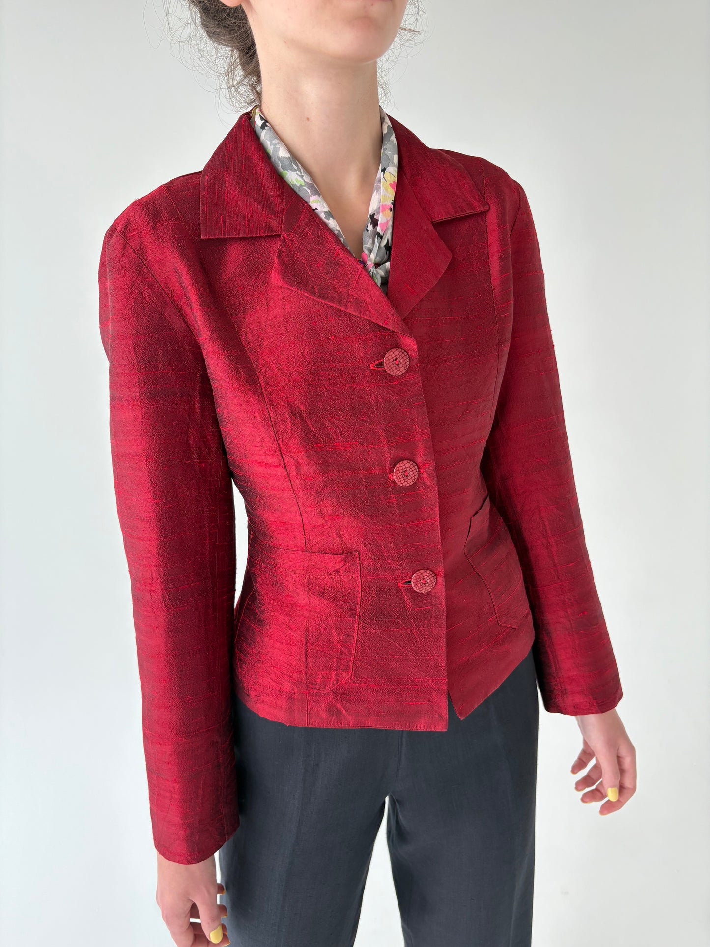 Sacou cherry red cambrat din mătase naturală dupioni