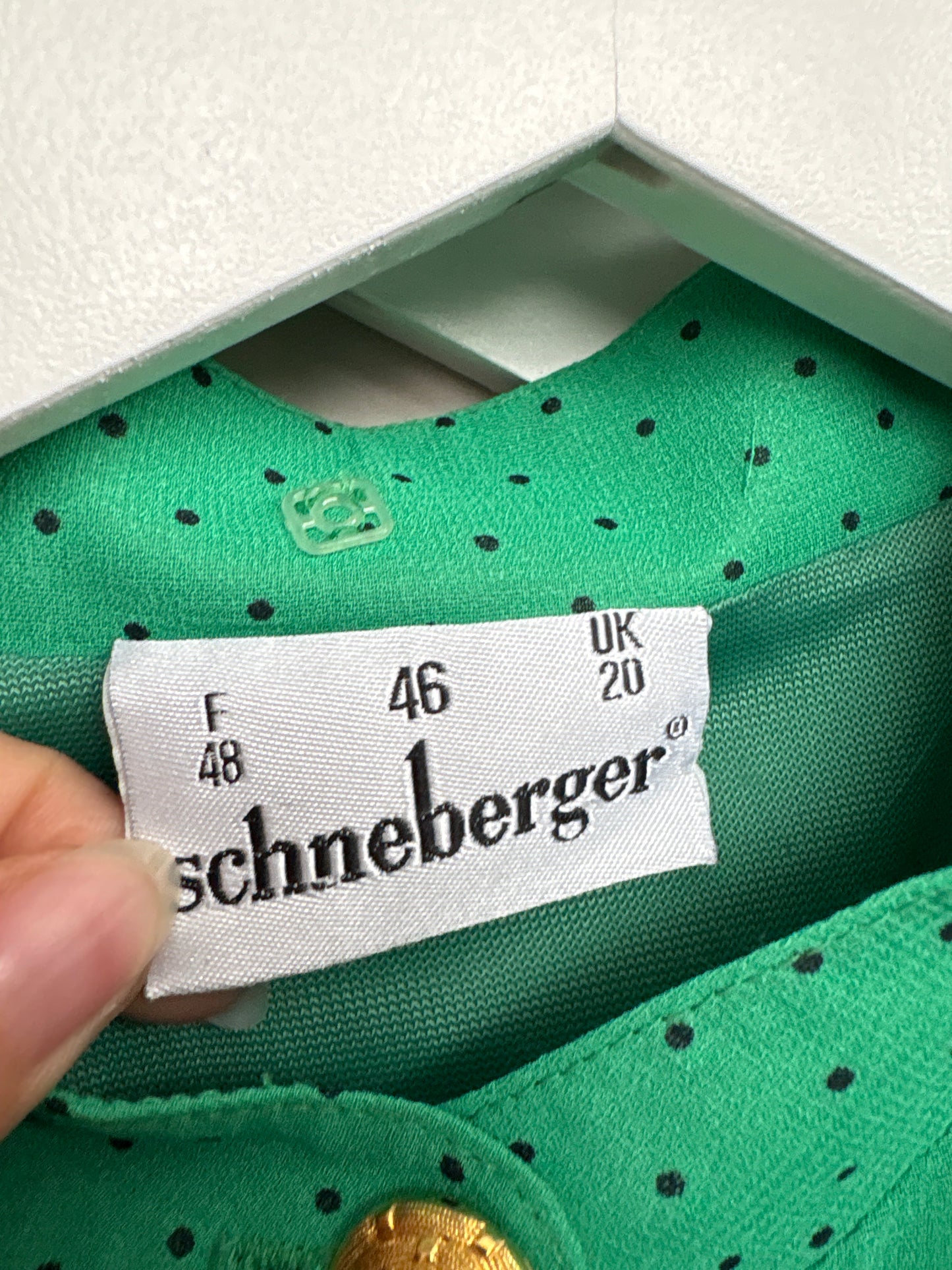 Rochie vintage verde tare cu buline, centura proprie și feronerie aurie