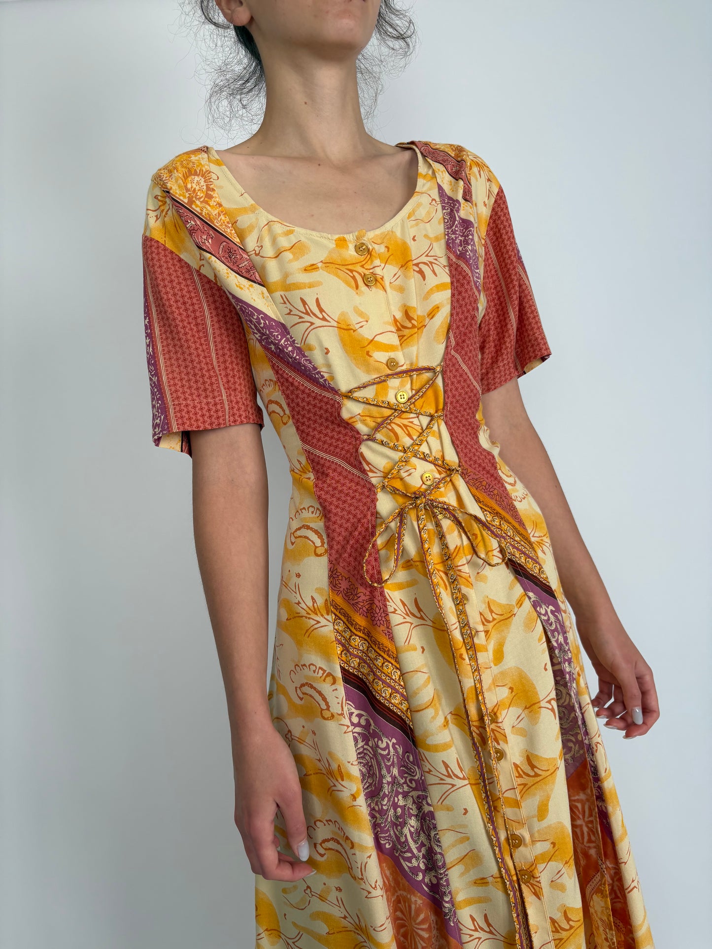 Rochie vintage vaporoasă cu talie marcată reglabilă