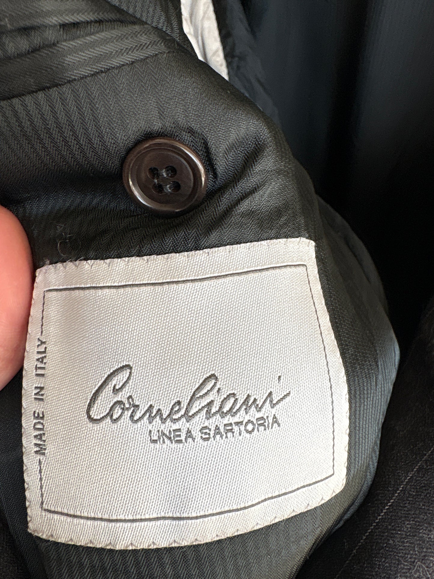 Sacou luxury Corneliani gama high end bespoke tailoring din lana merino