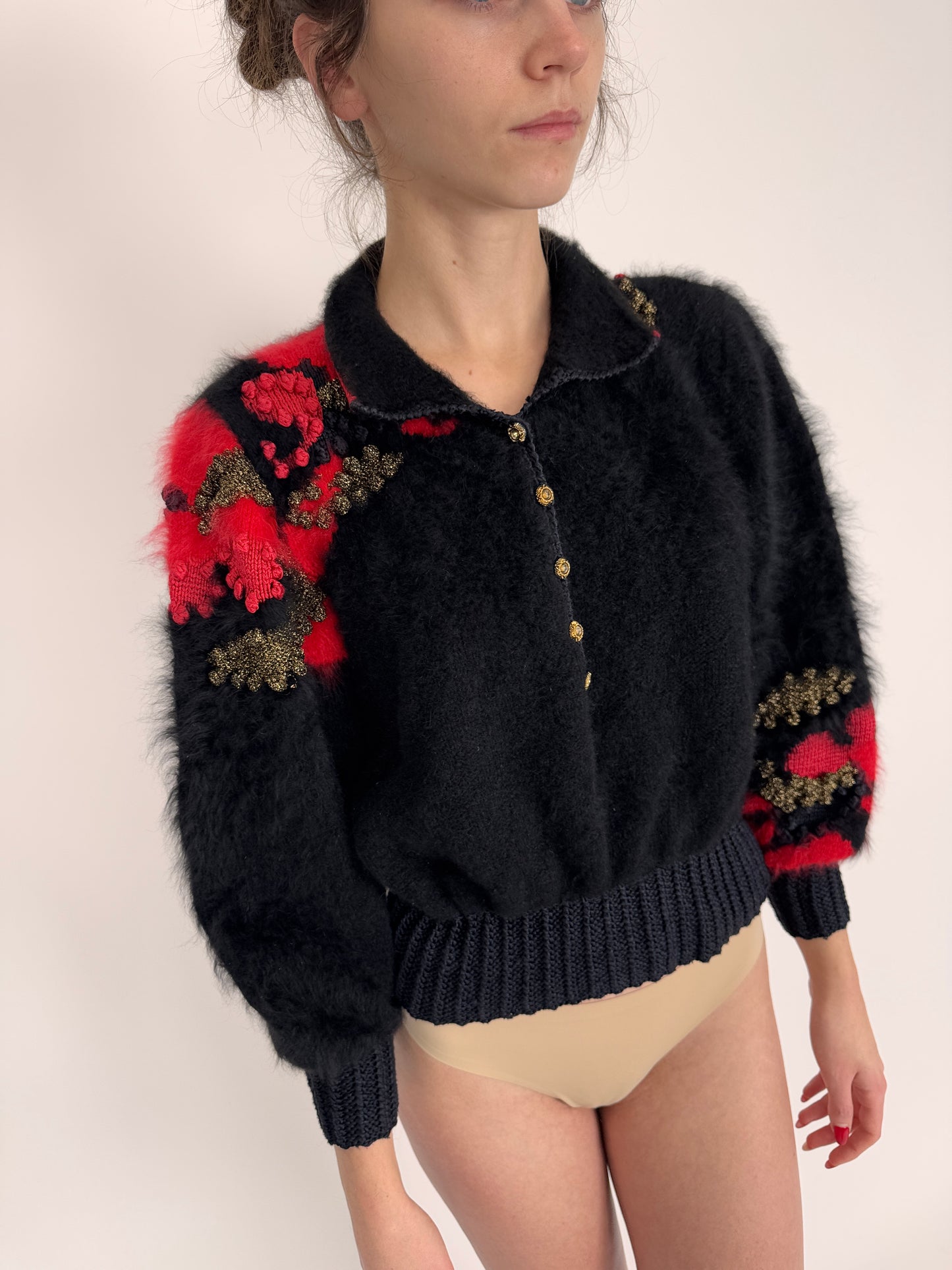Pulover vintage din lana extrafina și Angora cu aplicații 3D