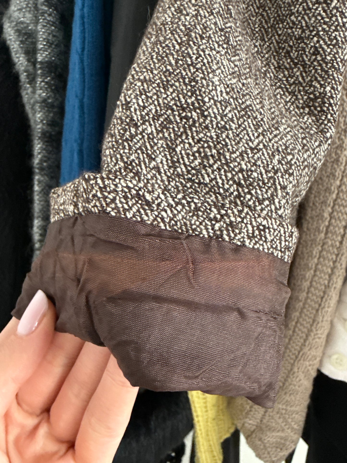 Jacheta din tweed de lana nude și chocolate brown în croi ușor cambrat