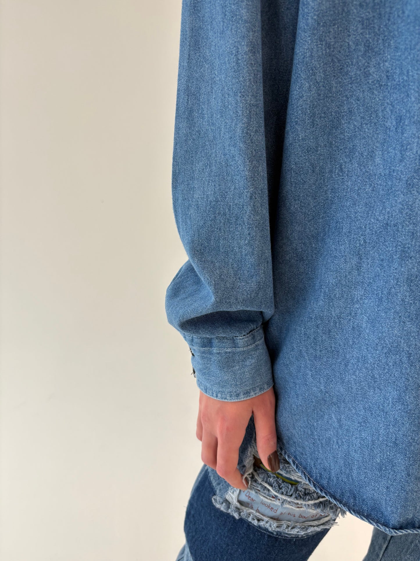 Cămașa vintage petite din jeans moale în croi deosebit