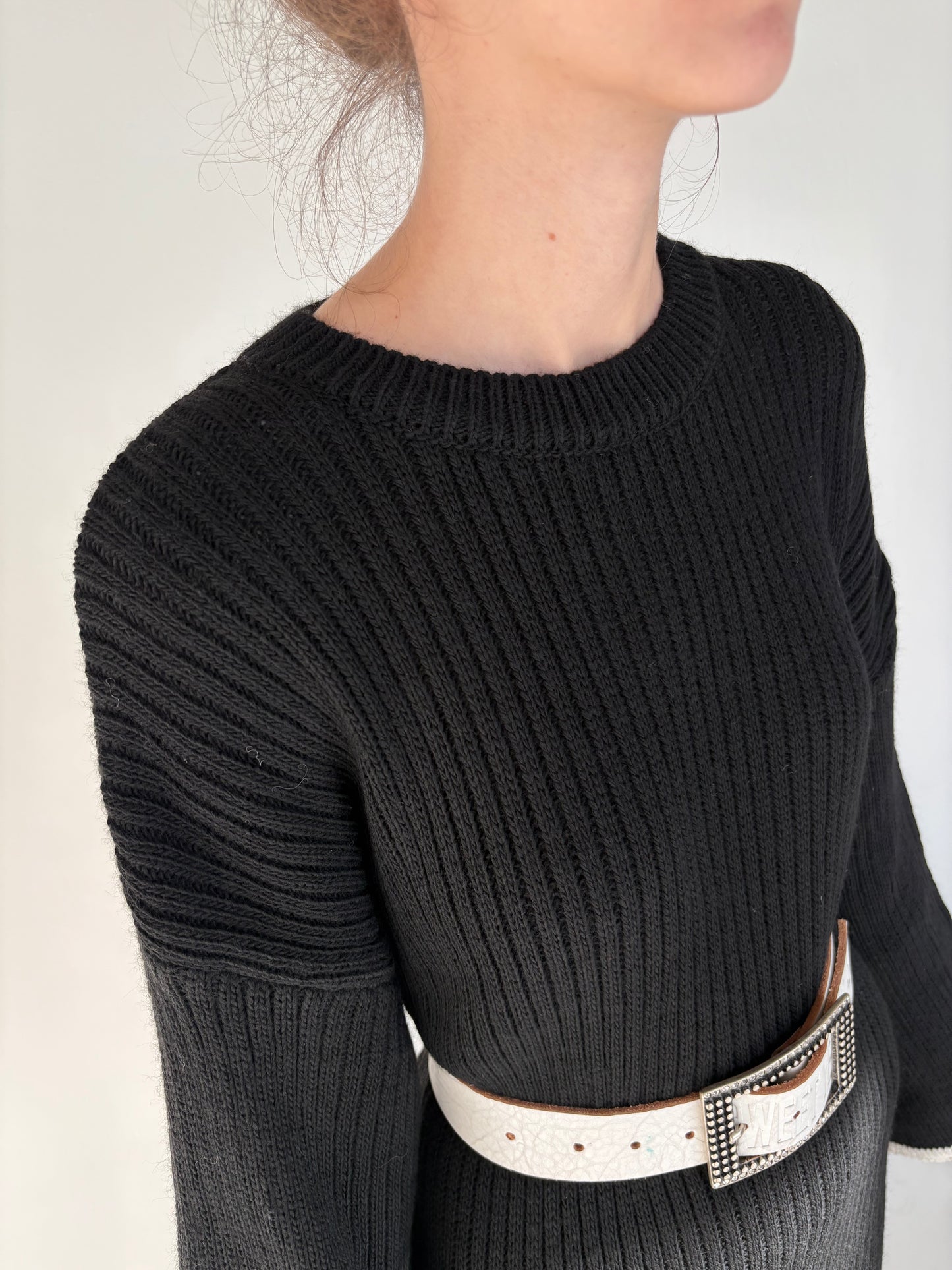 LBD maxi ribbed cu paspoal ivoire din mix de lana extrafina ribbed