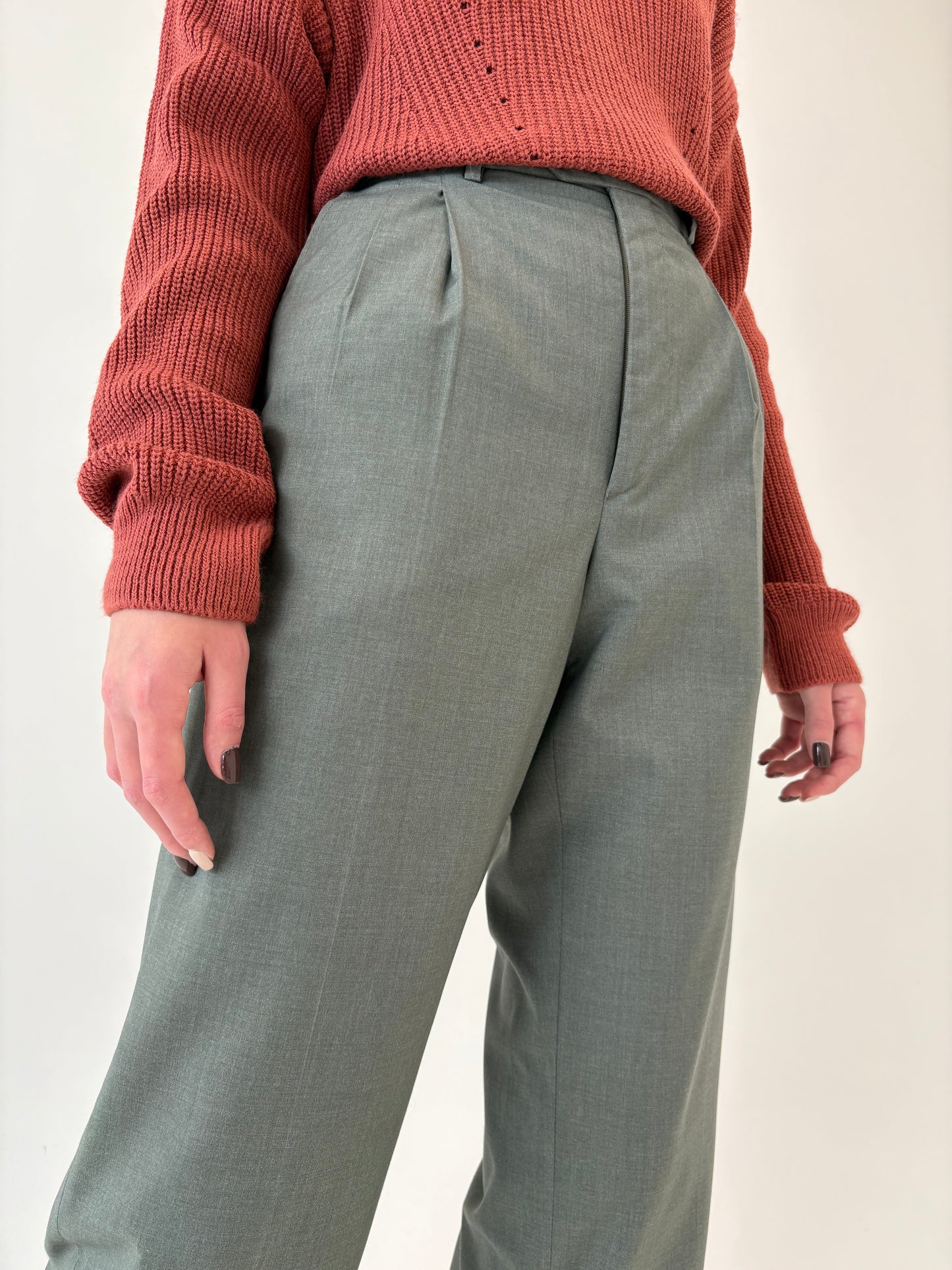 Pantaloni vintage Valentino cu pense din lana extrafina Sage green
