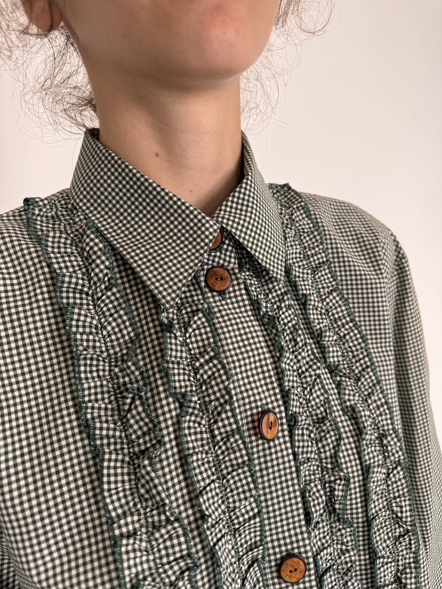 Cămașa gingham forest green cu volane volanase decorative