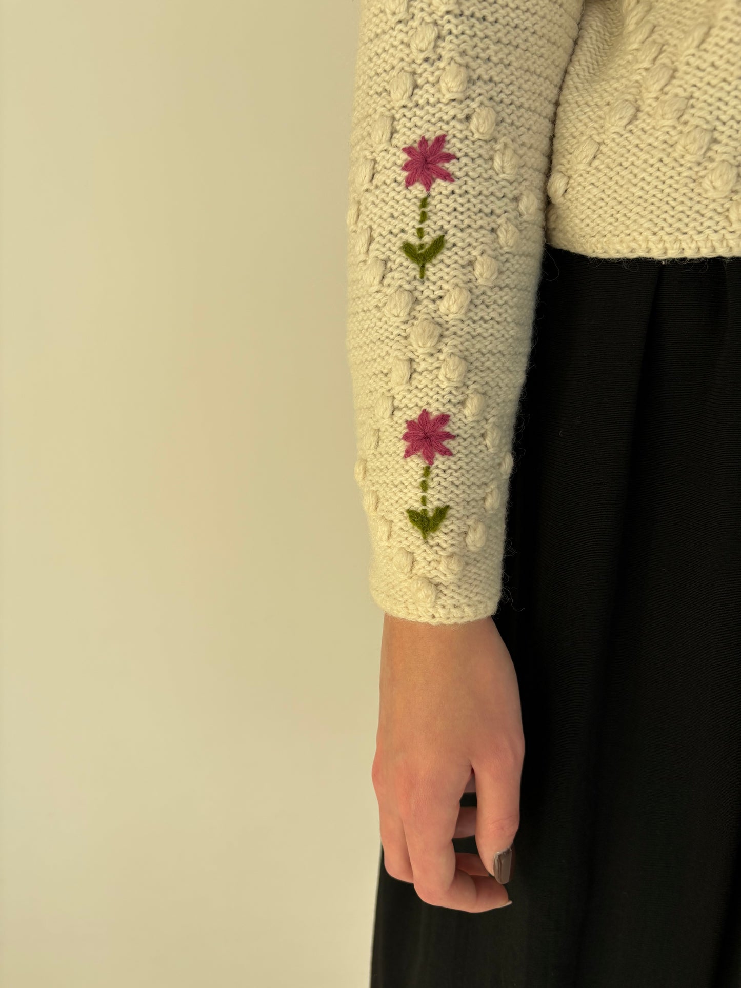 Cardigan vintage bijuterie butter nude gros brodat manual